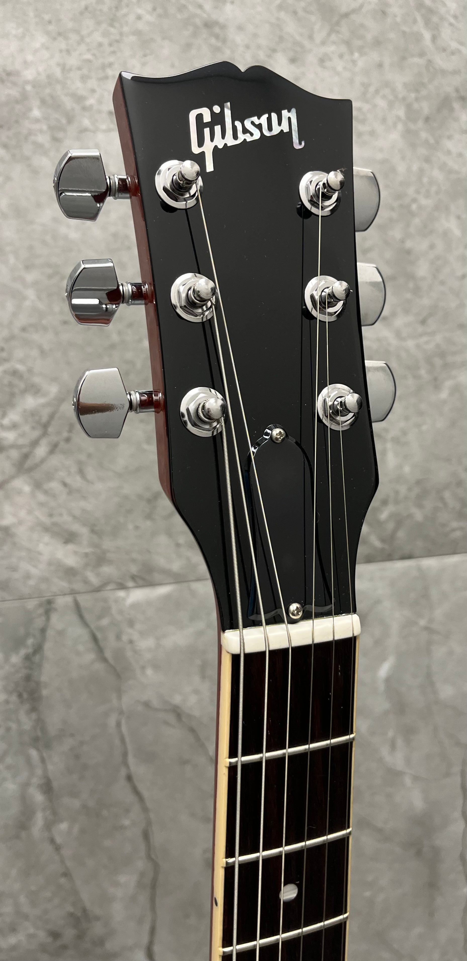 Gibson USA Tony Iommi Monkey SG Special in Vintage Red SGTI21VCCH SERIAL NUMBER 217410443 - 6.6 LBS