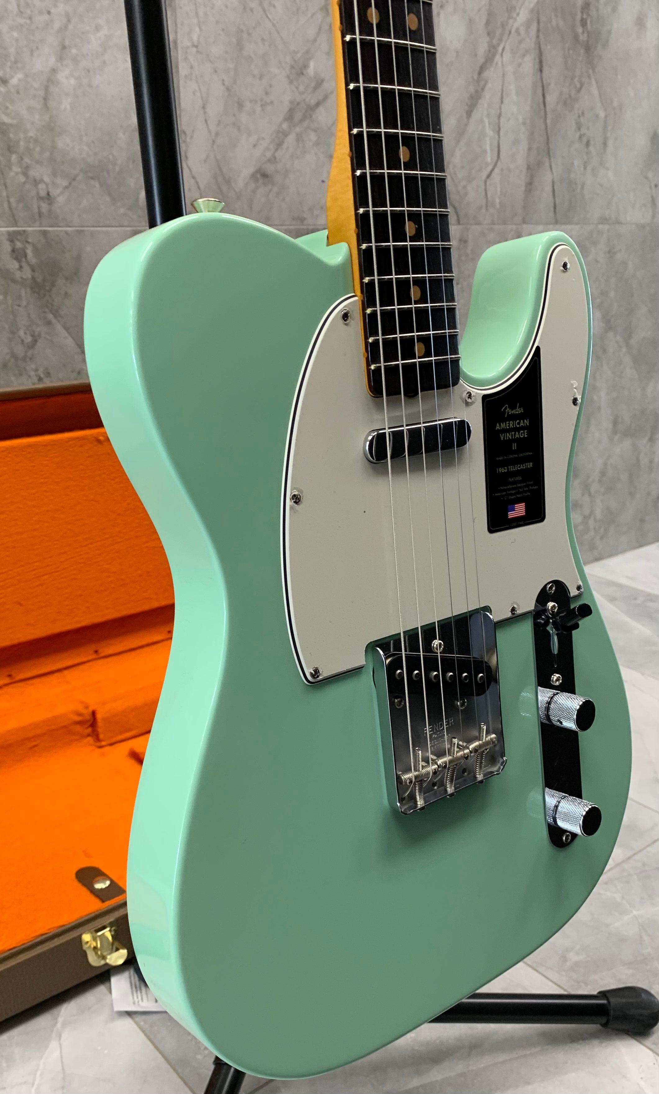 Fender American Vintage II 1963 Telecaster Rosewood Fingerboard, Surf Green 0110380857