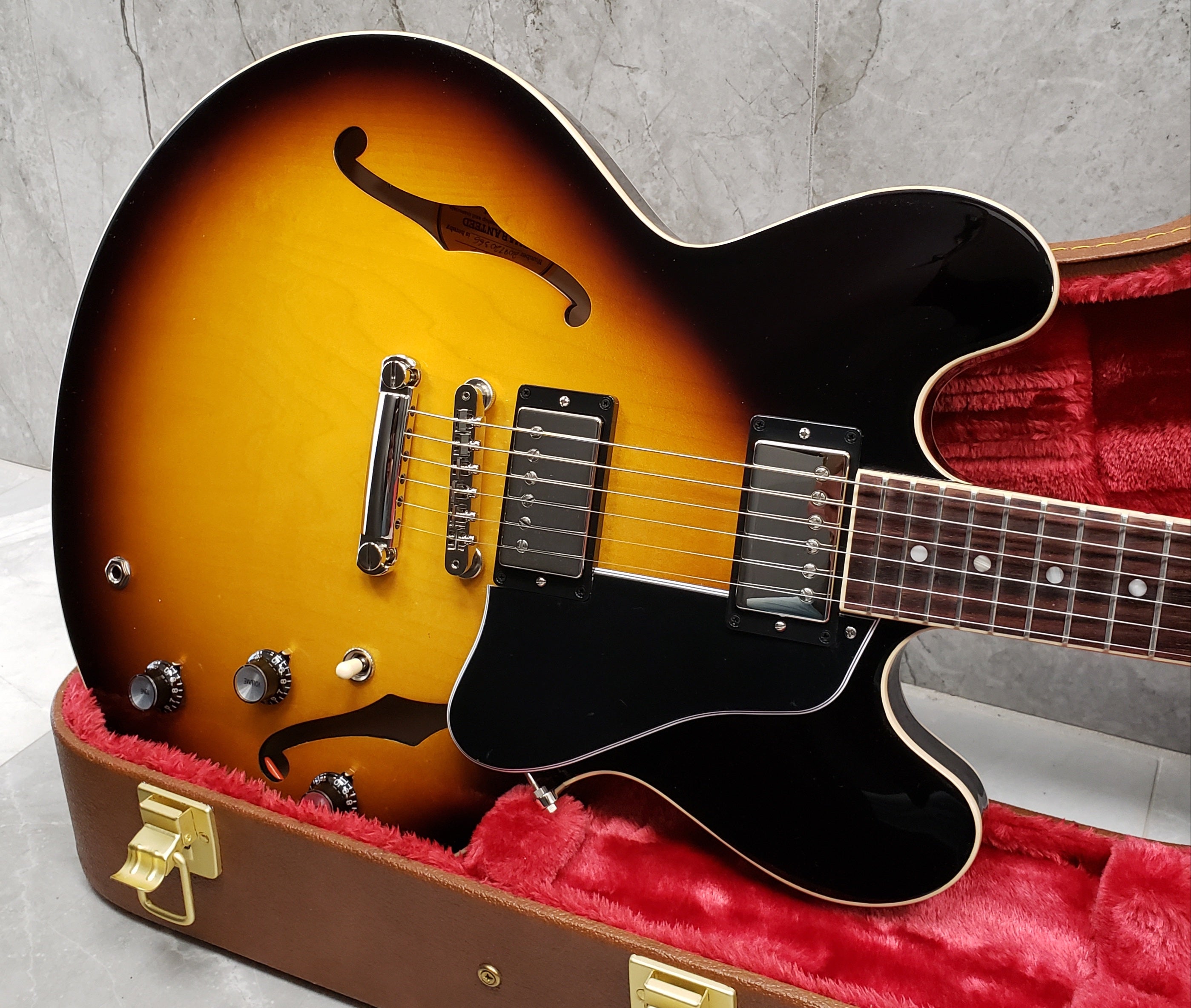 Gibson ES-335 Semi Hollow Body in Vintage Burst ES335 ES3500VBNH