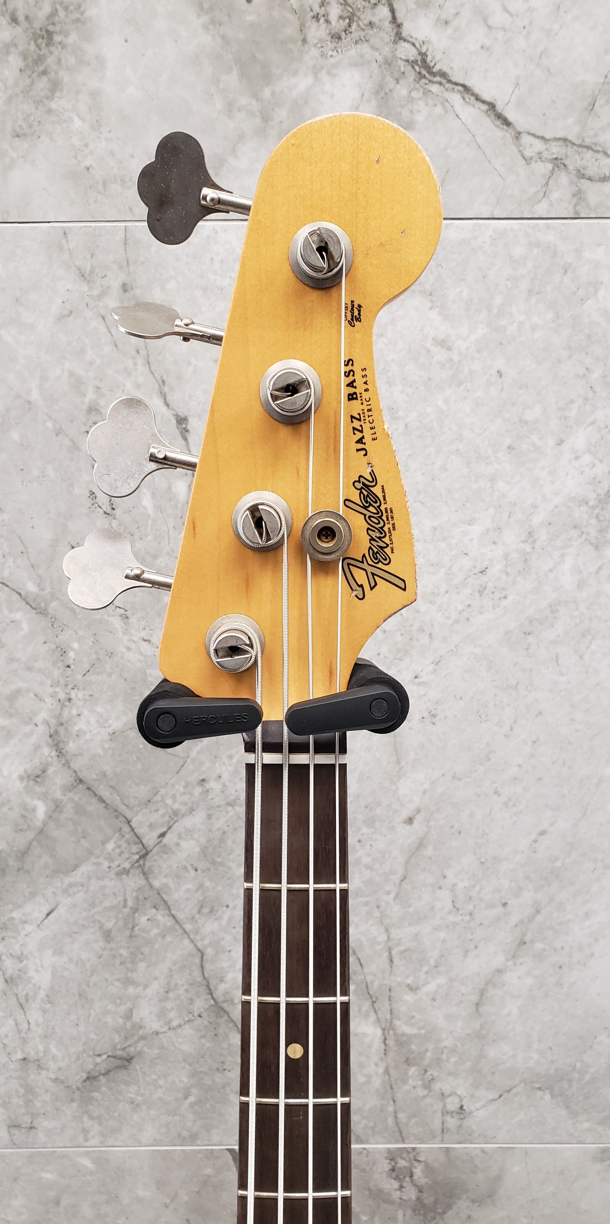 Fender Flea Jazz Bass Rosewood Fingerboard Roadworn Shell Pink 0141020356 SERIAL NUMBER MX22302831 - 8.6 LBS