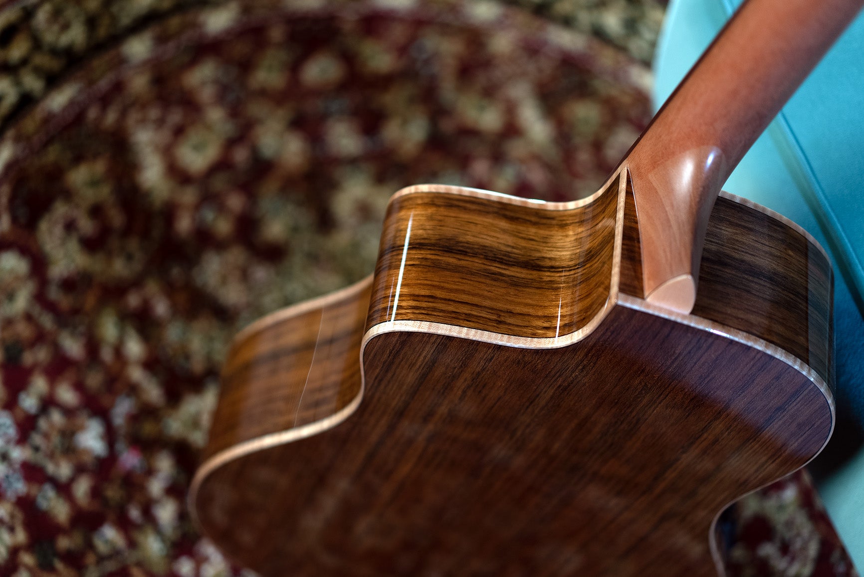 Washburn Bella Tono Suprema Acoustic / Electric Guitar, Natural Gloss BTSC40SCE