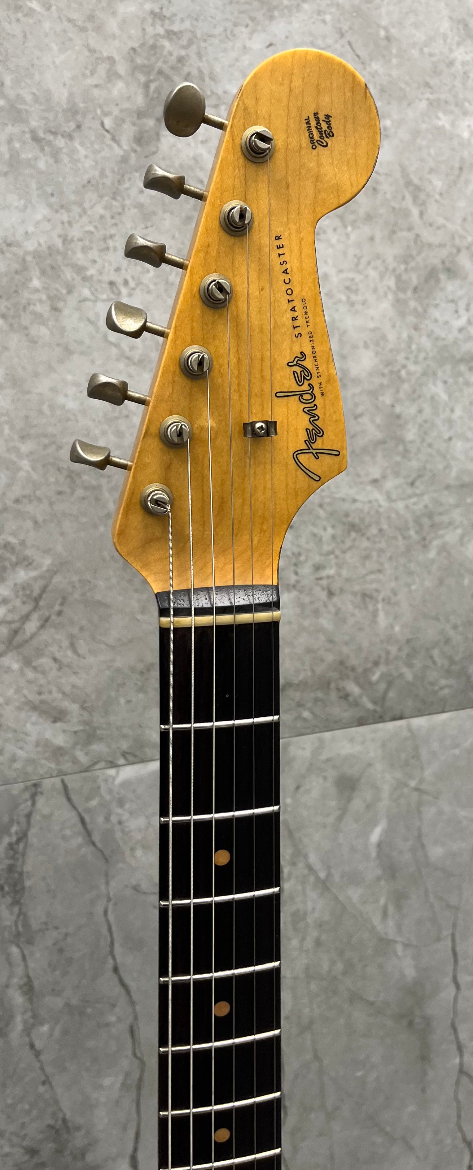 Fender USA Custom Shop 1962 Stratocaster Relic Rosewood Fingerboard Aged Lake Placid Blue 9235700038 SERIAL NUMBER CZ587562 - 7 LBS 9 OZ