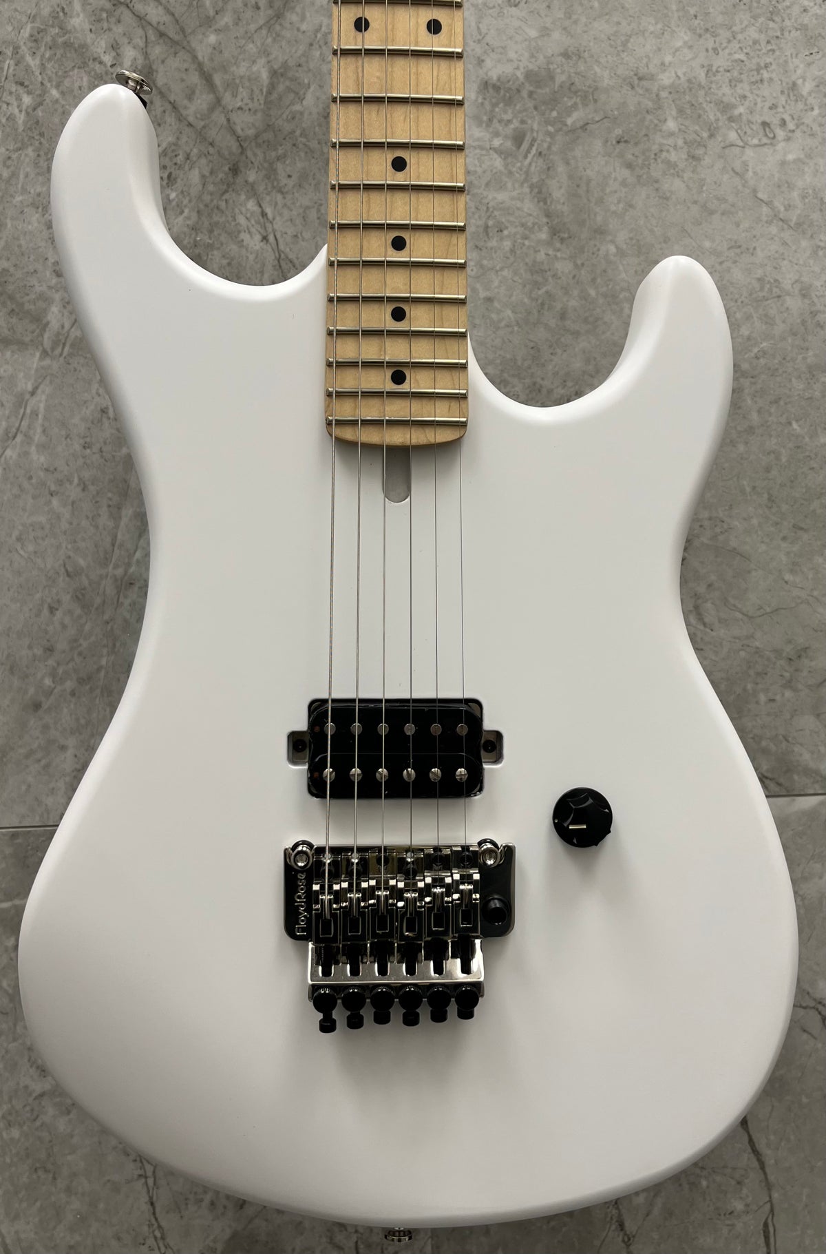 Kramer The 84 Electric Guitar with Gigbag - Angel White