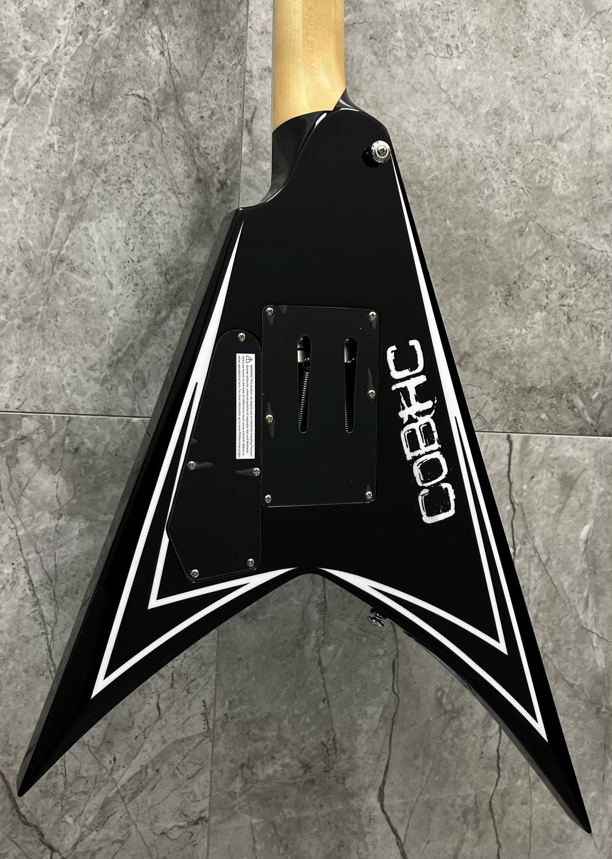 ESP LTD ALEXI SAWTOOTH SE Black w/ White Pinstripe LALEXISAWTOOTHSE