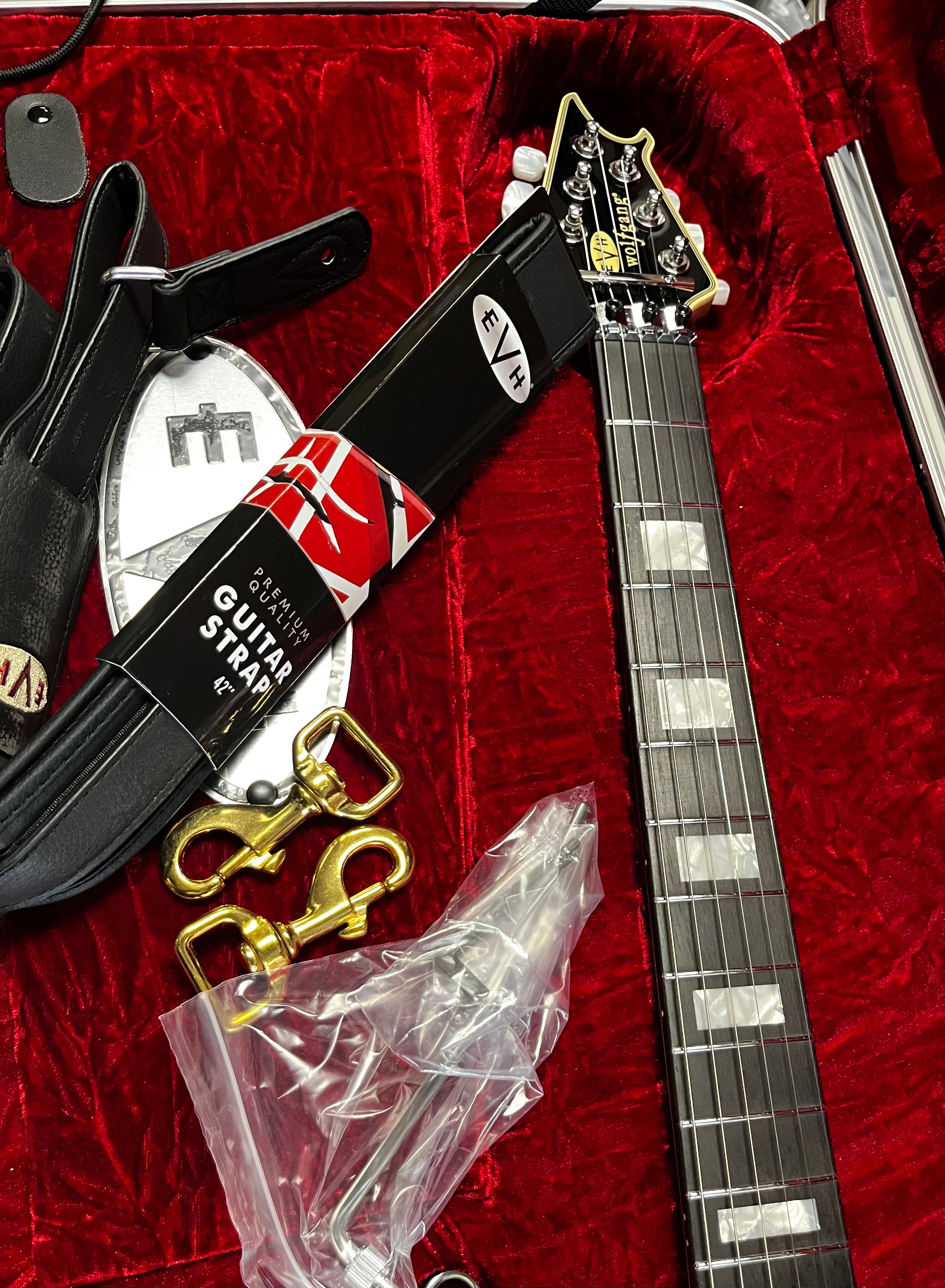 EVH MADE IN JAPAN MIJ Series EVH Signature Wolfgang Ebony Fingerboard, Ivory MODEL 5108000849 SERIAL NUMBER JFE2600012 - 8 LBS 7 OZ