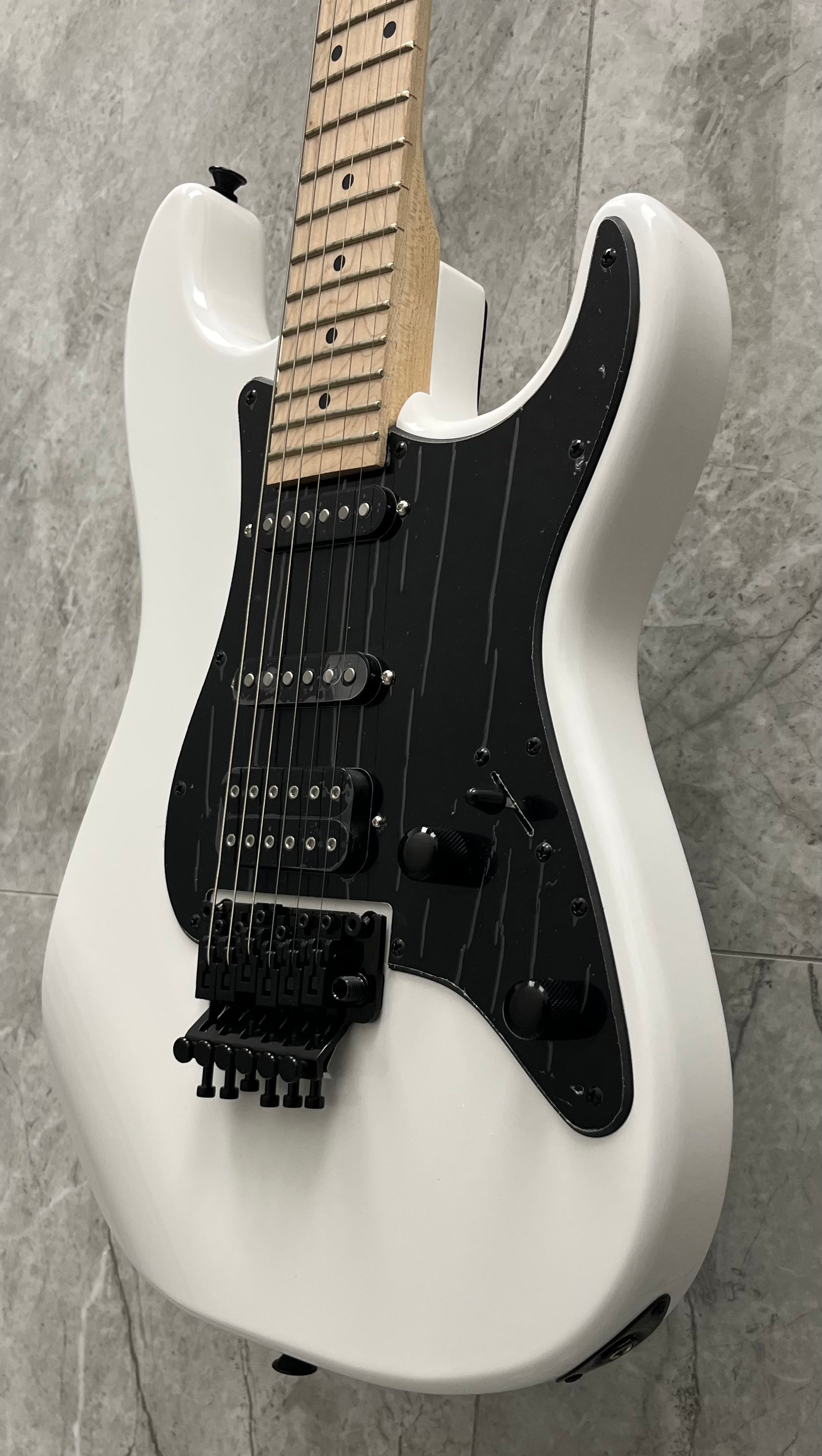 Jackson Adrian Smith Signature SDX Maple Fingerboard IN Snow White 2913052576