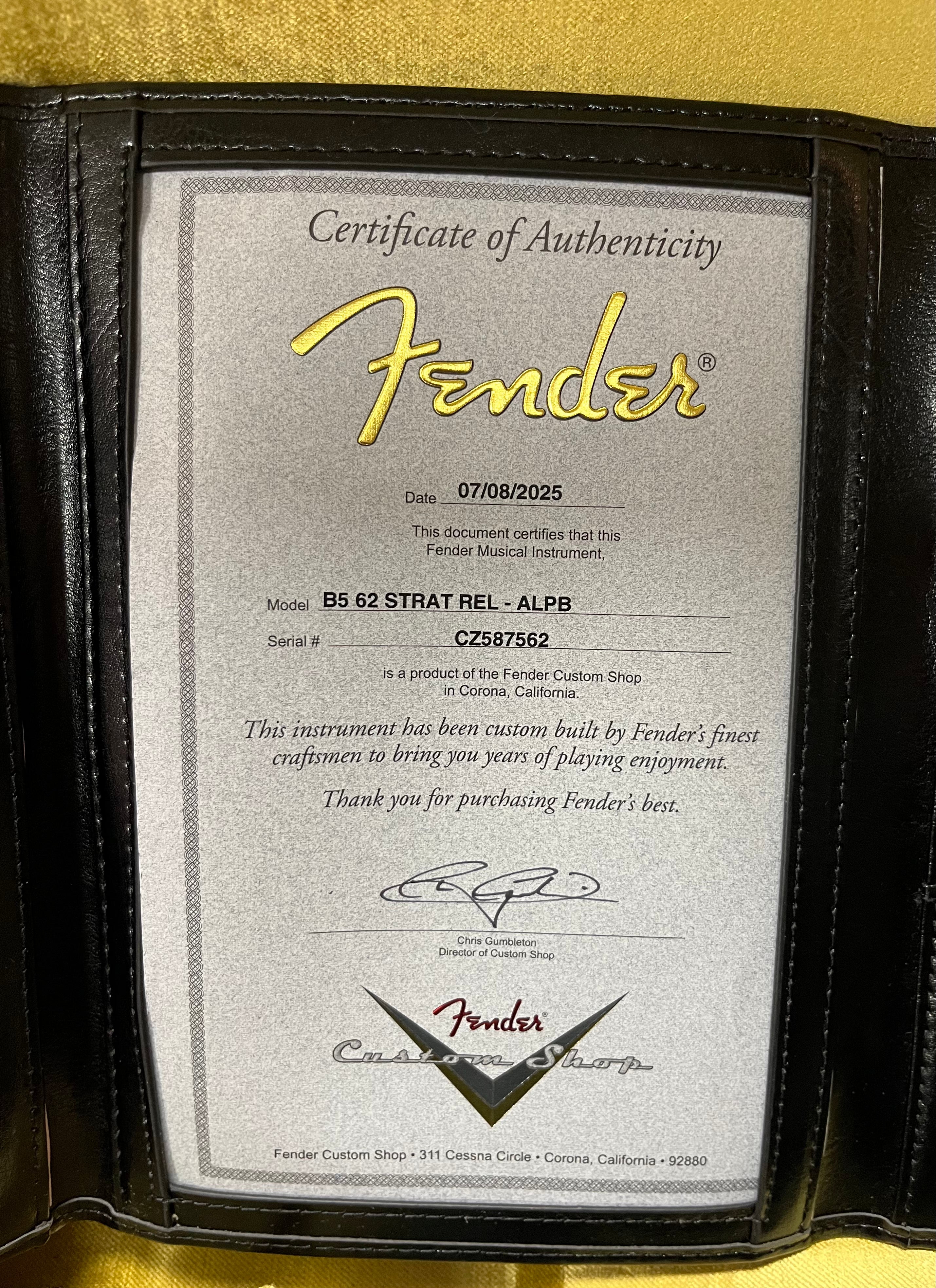 Fender USA Custom Shop 1962 Stratocaster Relic Rosewood Fingerboard Aged Lake Placid Blue 9235700038 SERIAL NUMBER CZ587562 - 7 LBS 9 OZ