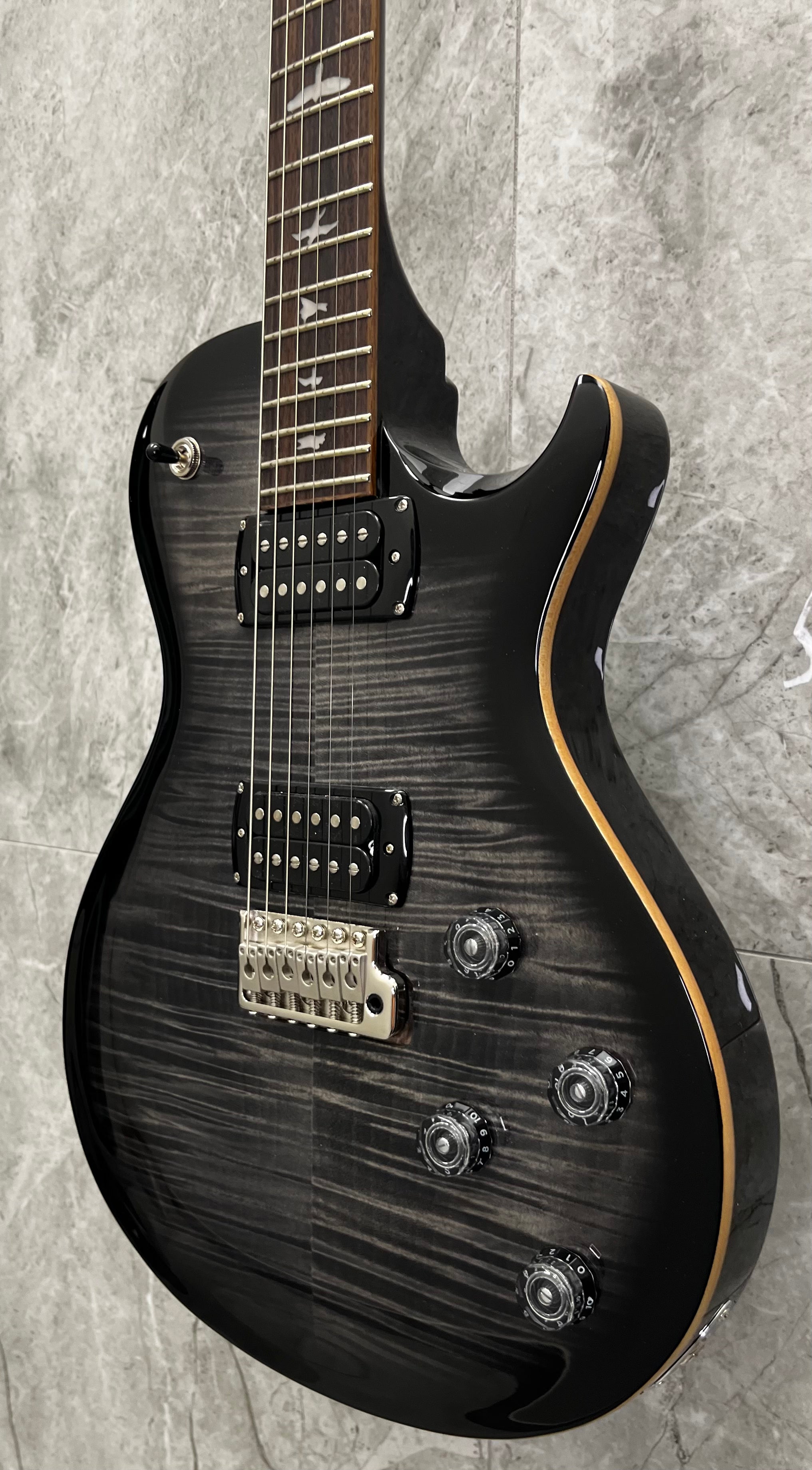 PRS Guitars SE Mark Tremonti Electric Guitar with Gigbag - Charcoal Burst 116004::CA SERIAL NUMBER CTII004721 - 8 LBS 15 OZ