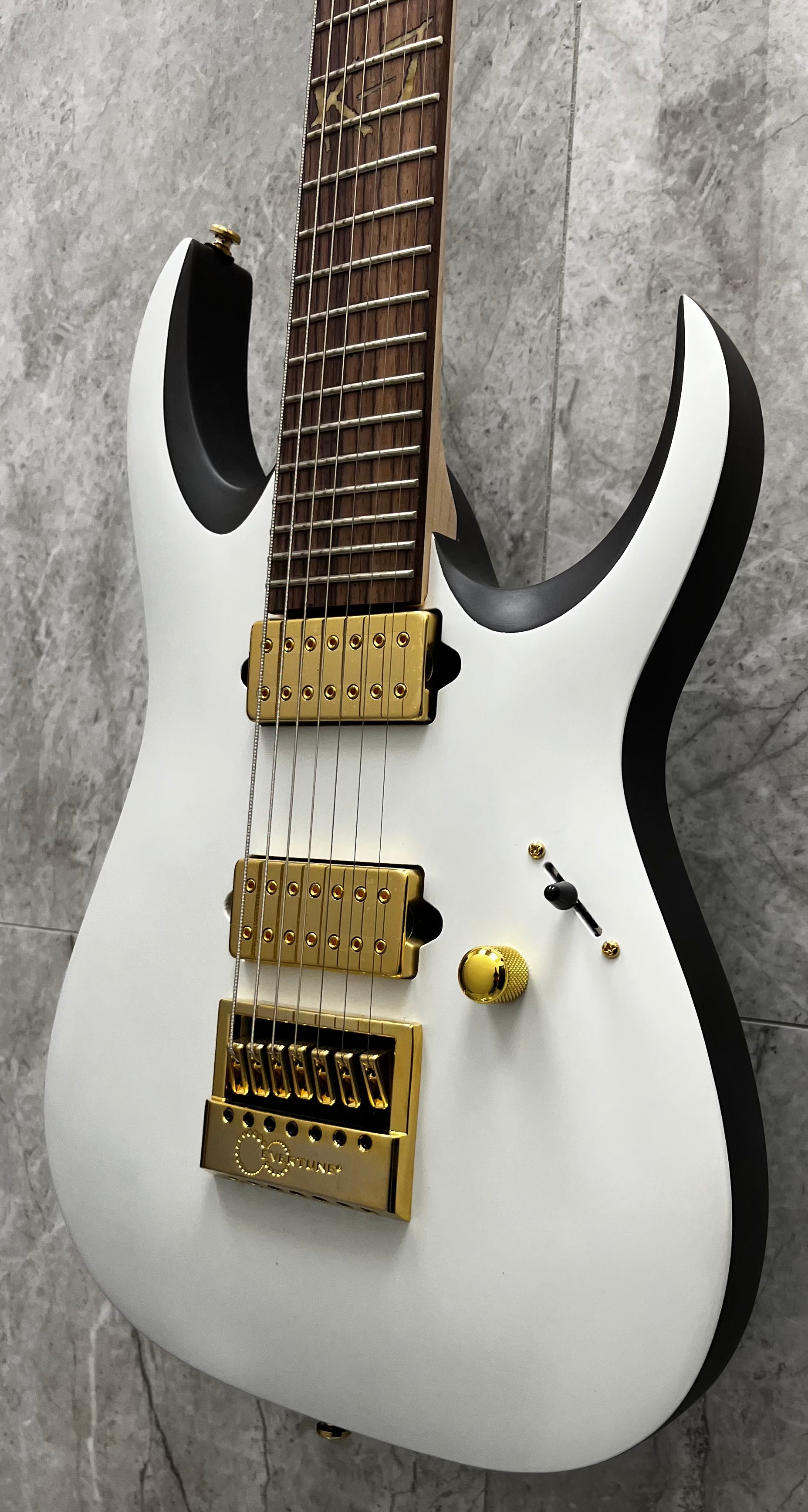 Ibanez K7YANG Head Signature 7 Strings Electric Guitar White K7YANG SERIAL NUMBER I251209797 - 8 LBS 5 OZ