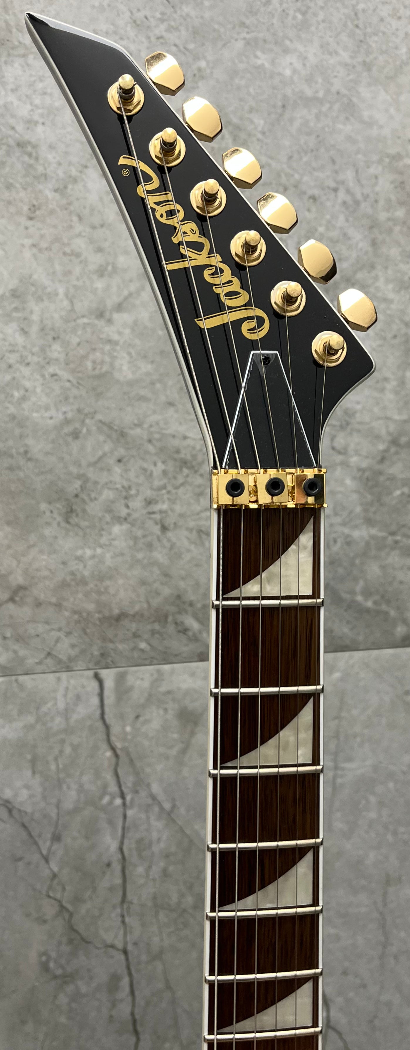 Jackson X Series Rhoads RRX24 Black with Yellow Bevels