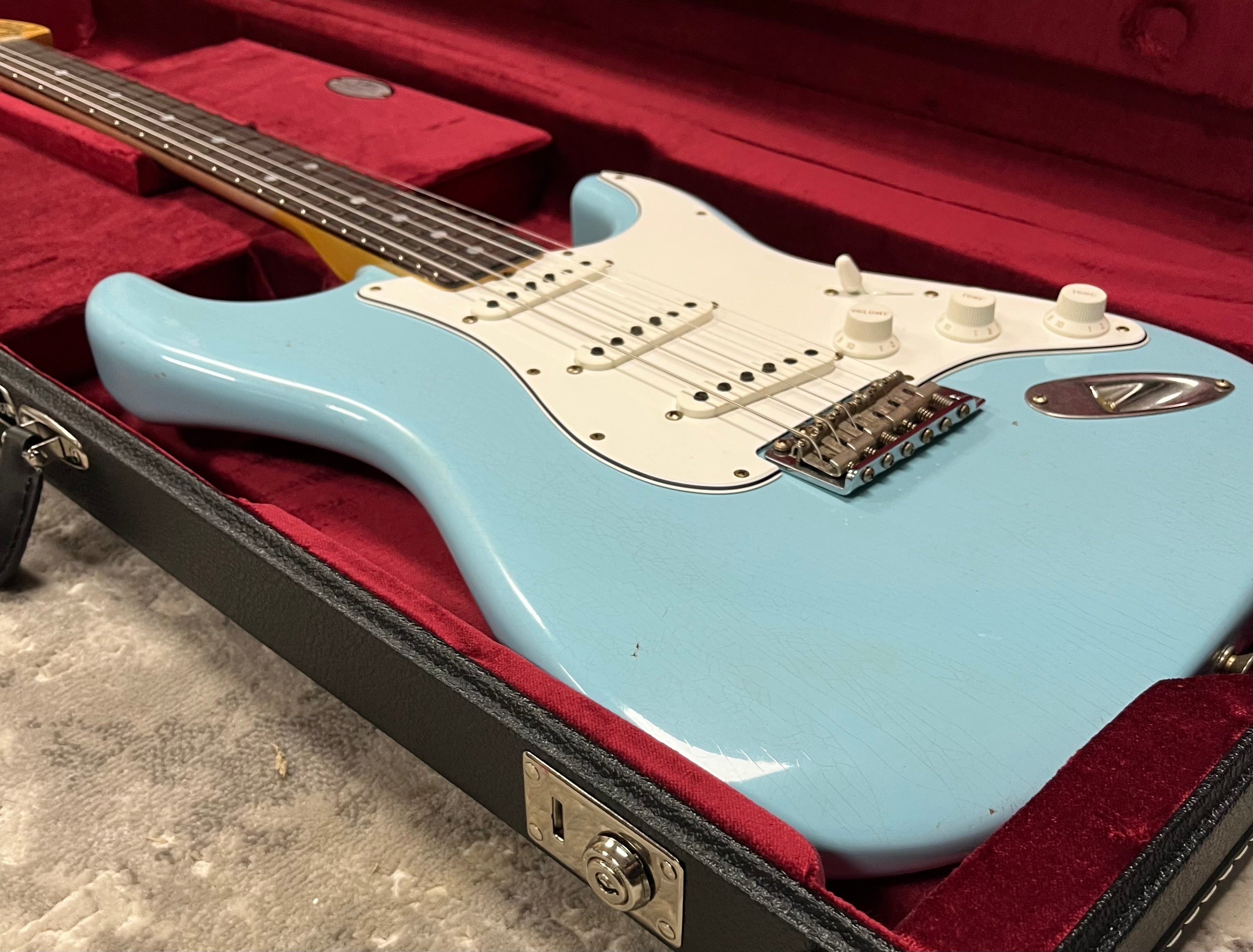 Fender Custom Shop 1969 Stratocaster Journeyman Relic Rosewood Fingerboard, Faded Daphne Blue 9235700045 SERIAL NUMBER CZ588780 - 7 LBS 11 OZ