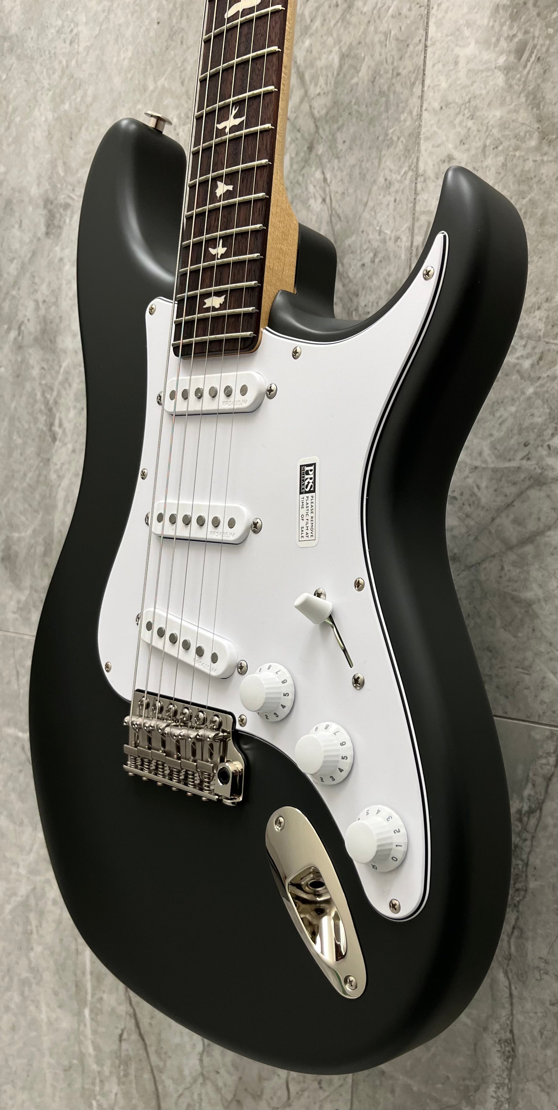 PRS Guitars USA Silver Sky Satin 82 - Faded Black Tee - Satin 113036::82: SERIAL NUMBER 25 0403033 - 7.2 LBS