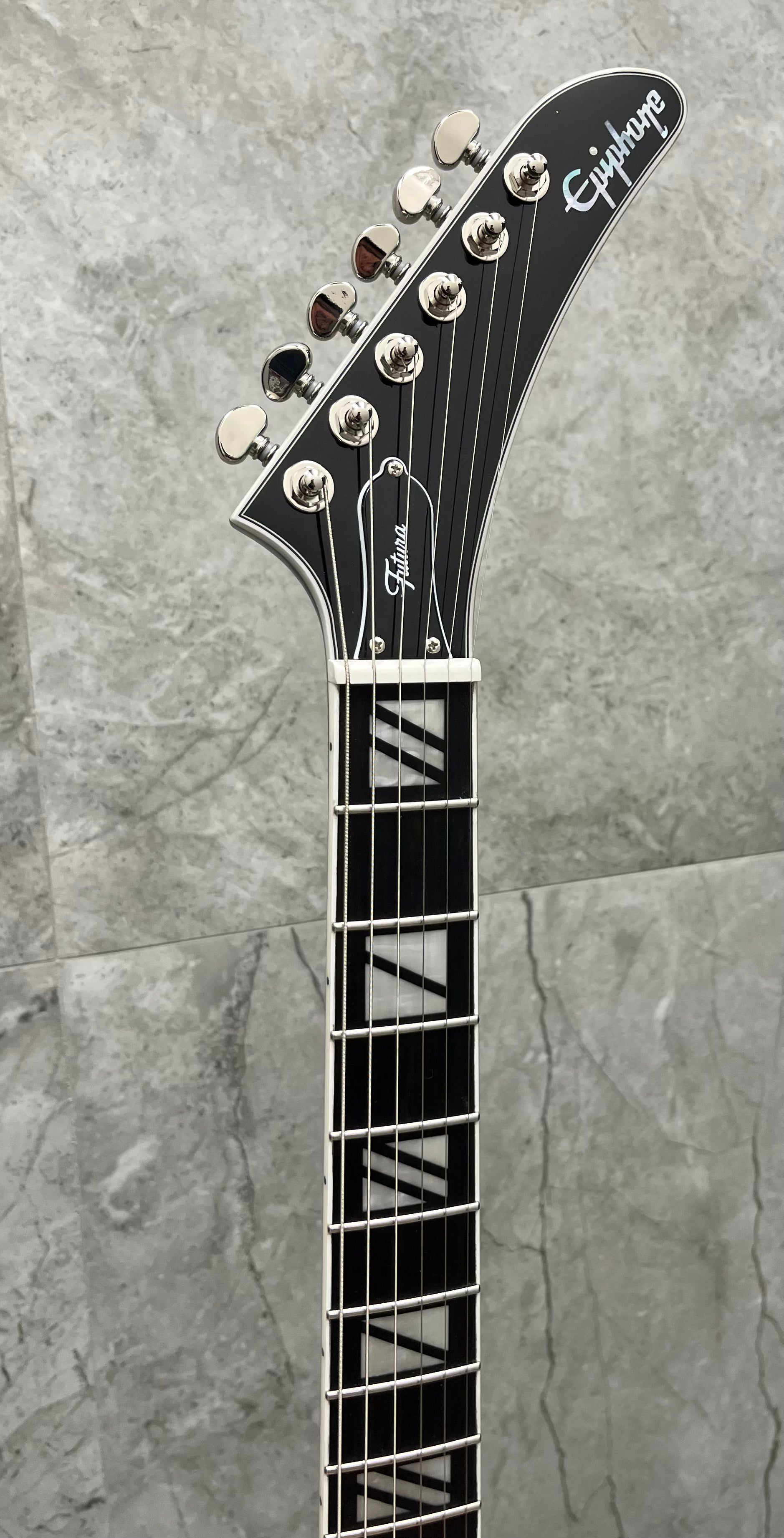 Epiphone Futura Explorer Custom w/ Stainless Steel Frets w/ Gig Bag Dragonfly Shift EIFEXCFSSNH SERIAL NUMBER 25111528333 - 8 LBS 11 OZ