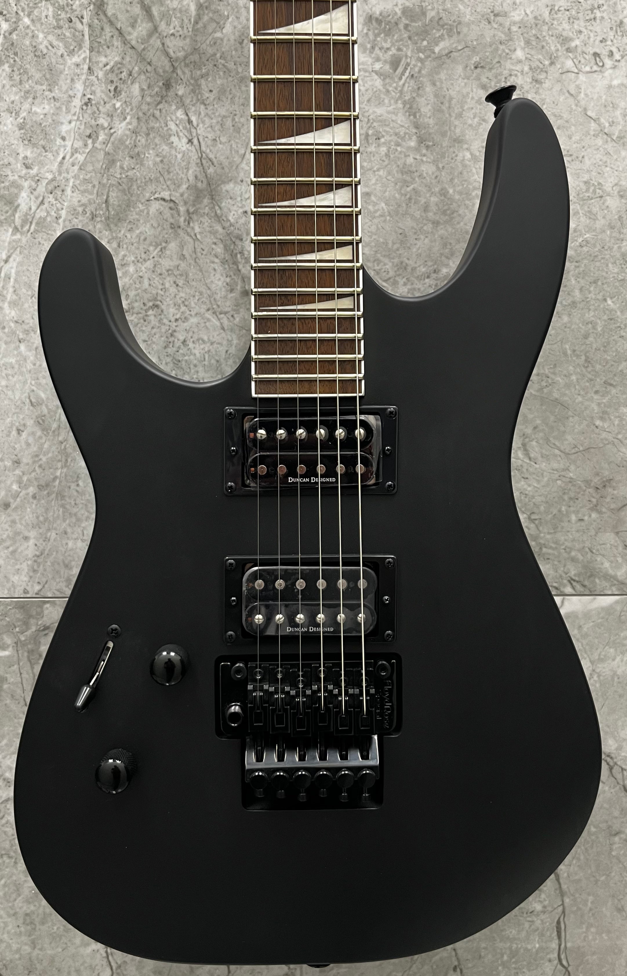 Jackson X Series Soloist SLX LEFT HANDED Satin Black 2916433568 SERIAL NUMBER ICJ2602293 - 7 LBS 11 OZ