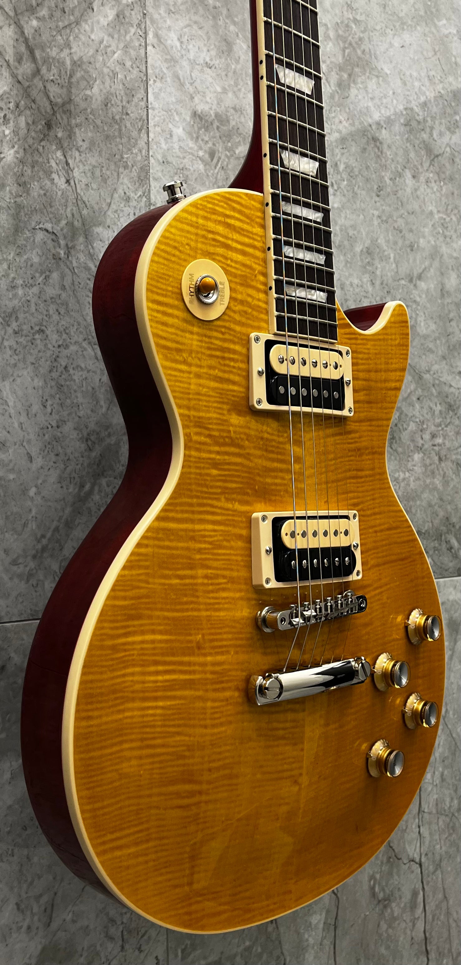 Gibson USA Slash Les Paul Standard LPSS00APNH Appetite Amber SERIAL NUMBER 231150212 - 8 LBS 10 OZ