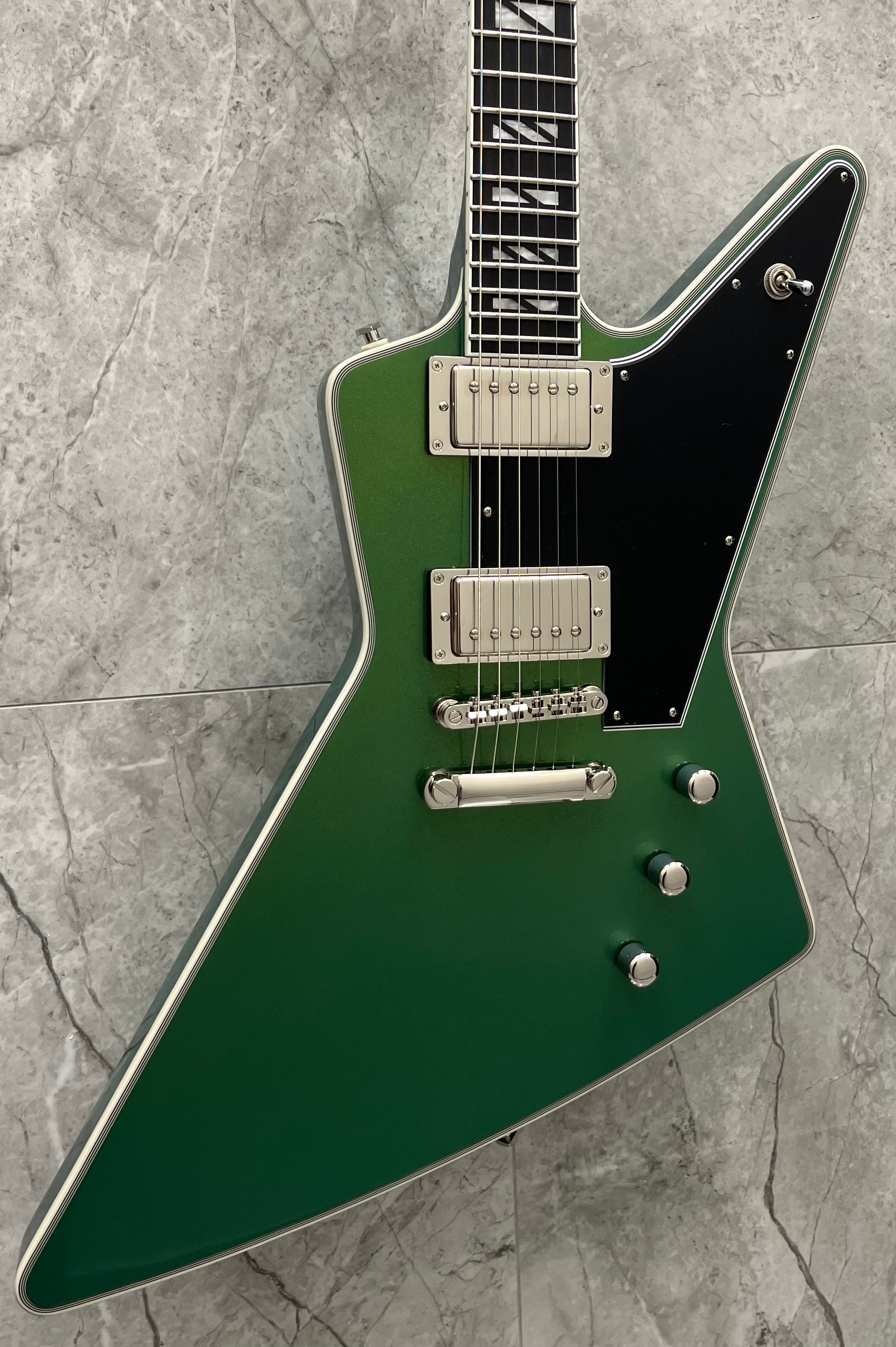 Epiphone Futura Explorer Custom w/ Stainless Steel Frets w/ Gig Bag Dragonfly Shift EIFEXCFSSNH SERIAL NUMBER 25111528333 - 8 LBS 11 OZ