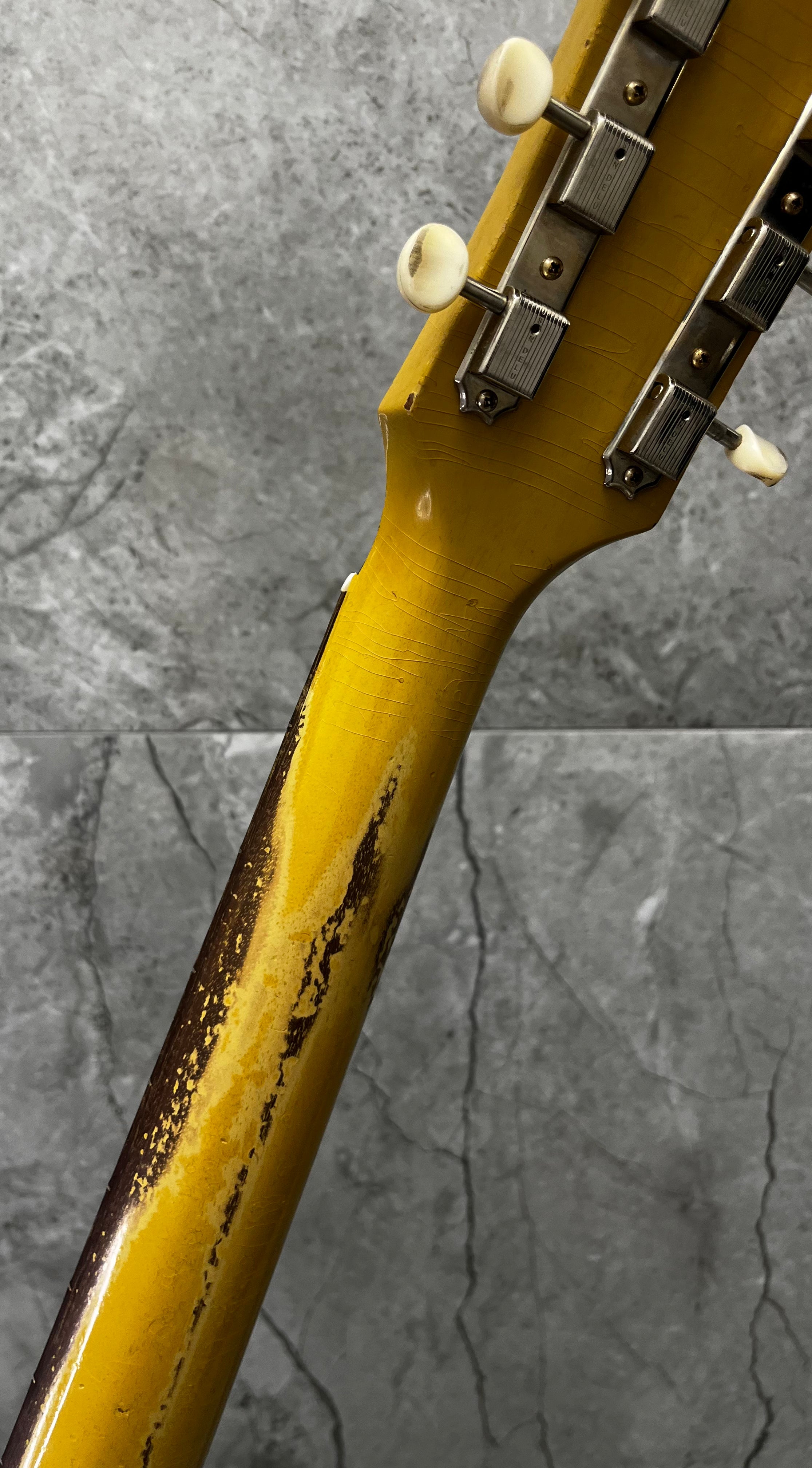 Gibson Custom Shop Murphy Lab 1957 Les Paul Junior Single Cut TV Yellow Heavy Aged - TV Yellow LPJRSC57HATVNH SERIAL NUMBER 741278 - 7 LBS 9 OZ