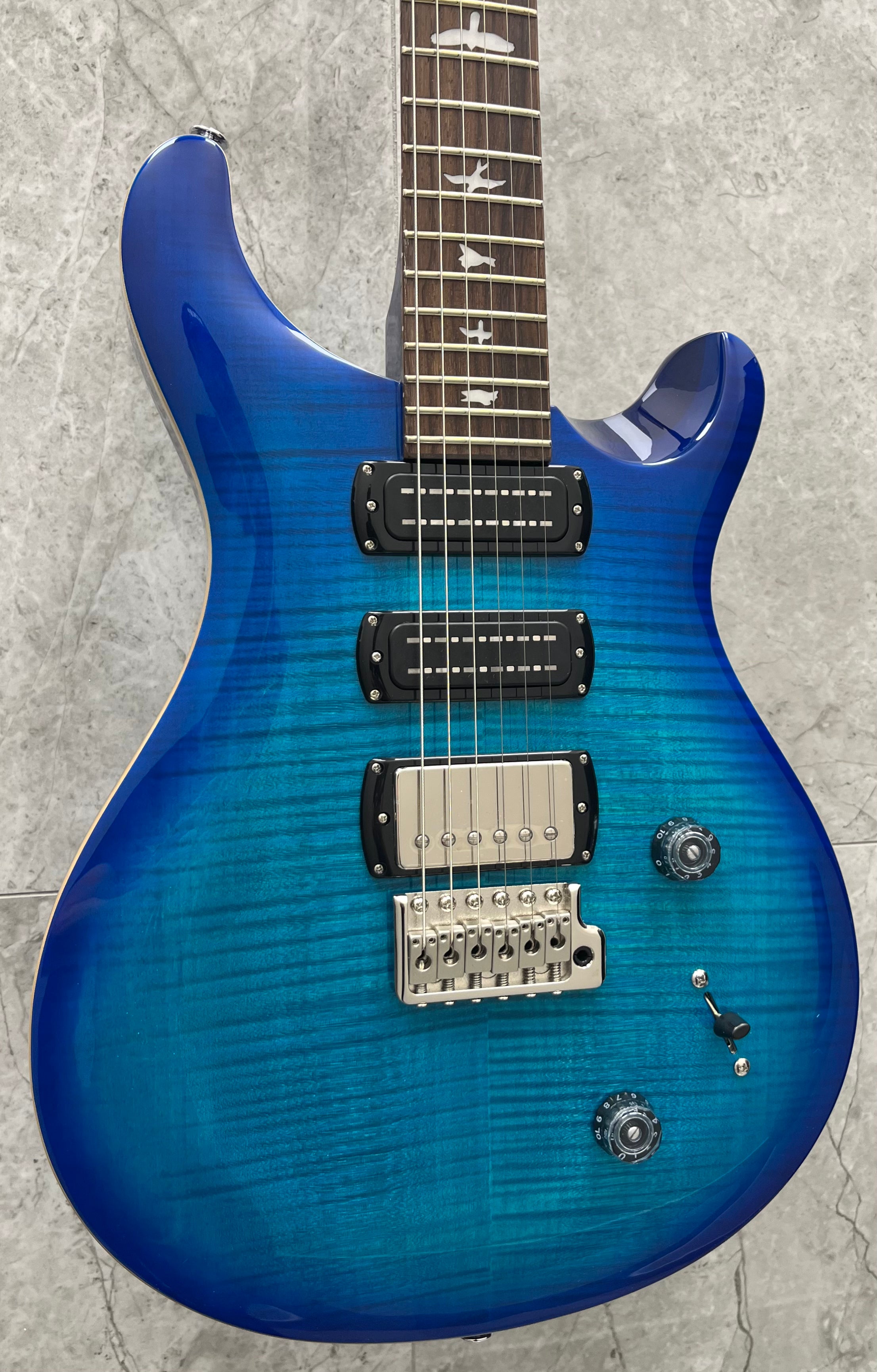 PRS Guitars SE Studio Electric Guitar with Gigbag - Lake Blue 114384::LB SERIAL NUMBER CTIH013460 - 8 LBS 2 OZ