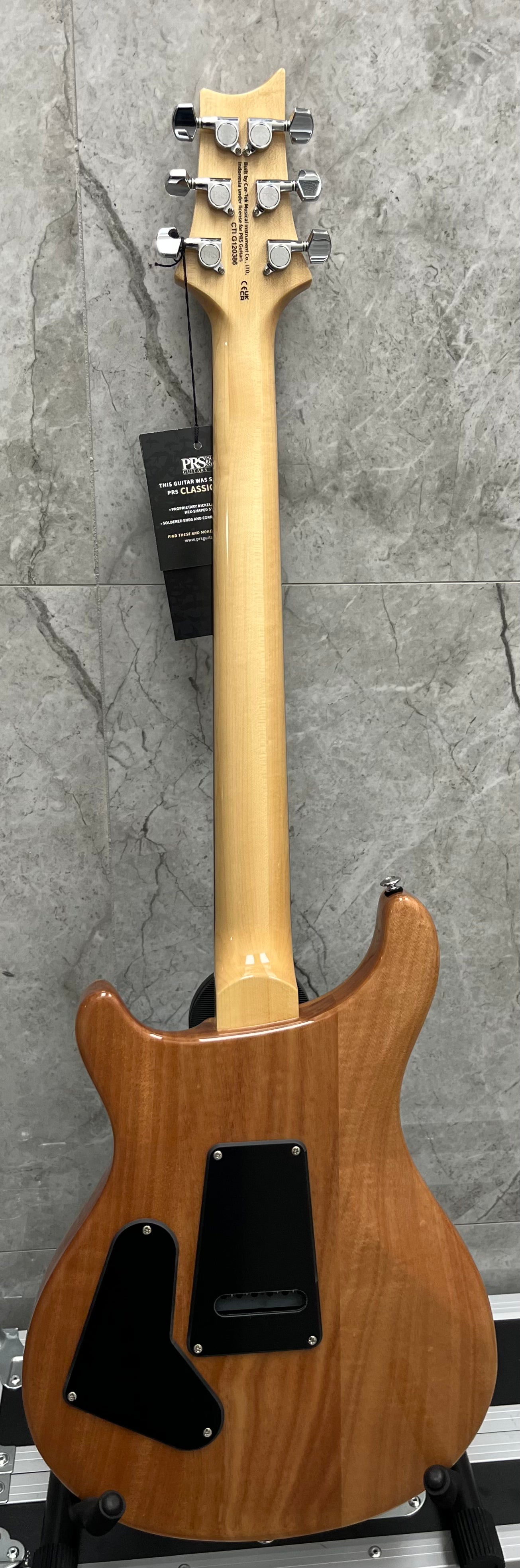 PRS GUITARS SE Custom 24 W/ GIG BAG Blue Matteo / Natural back 108193:BN SERIAL NUMBER CTIG120386 - 7 LBS 12 OZ