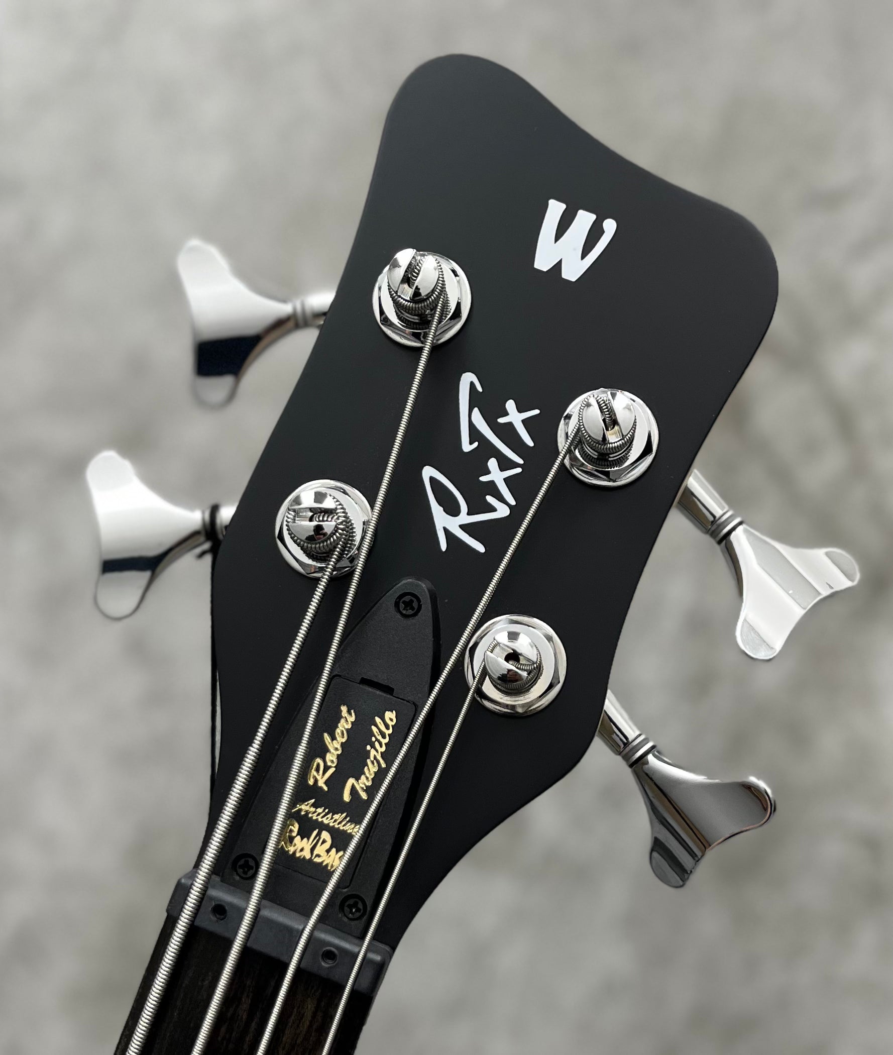 Warwick RockBass Artist Line Robert Trujillo METALLICA 4 String - Solid Black Satin BA194493AAALDFR