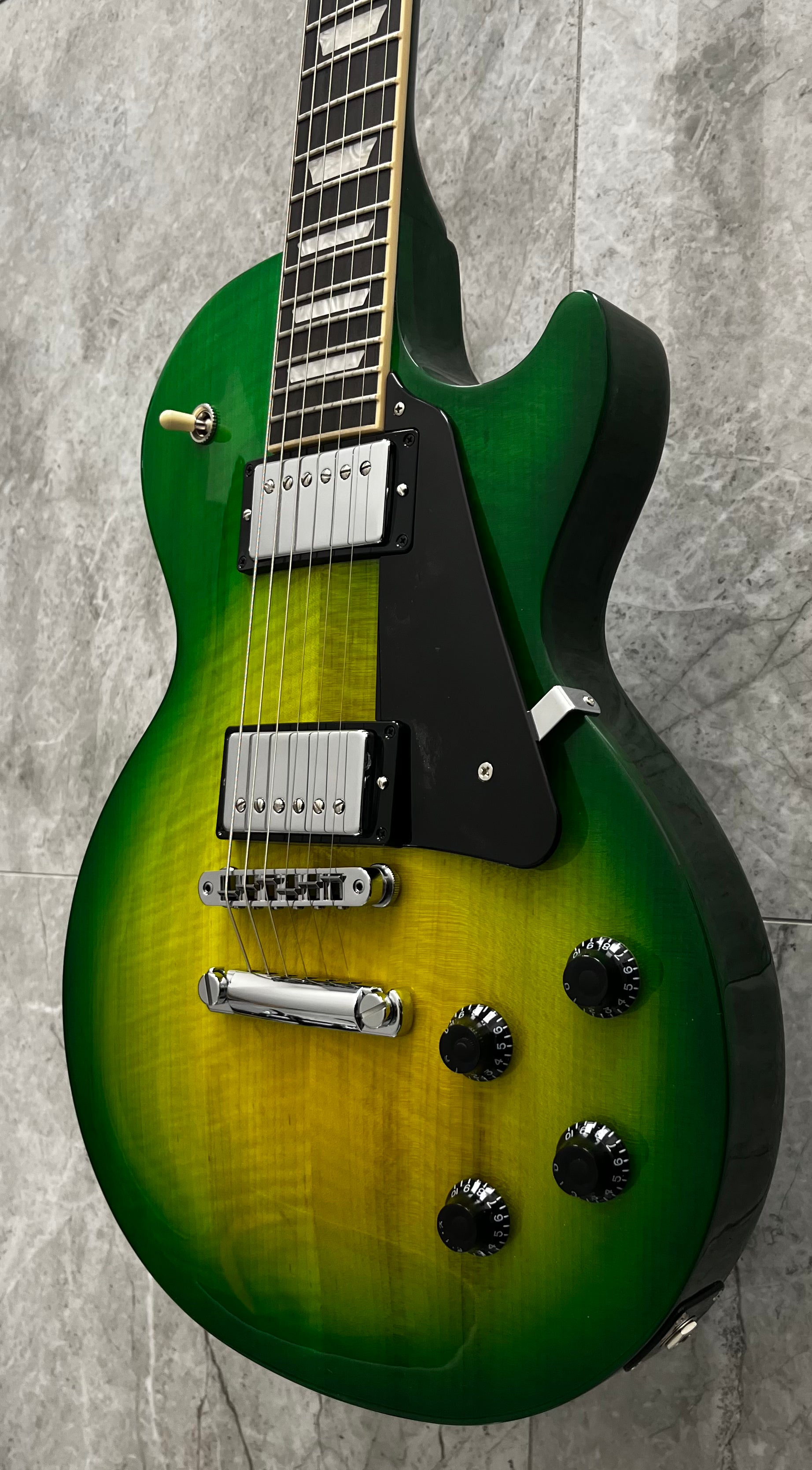 Gibson USA Les Paul Studio Session LPSTAA01IUCH Iguana Burst SERIAL NUMBER 235750099 - 8.0 LBS