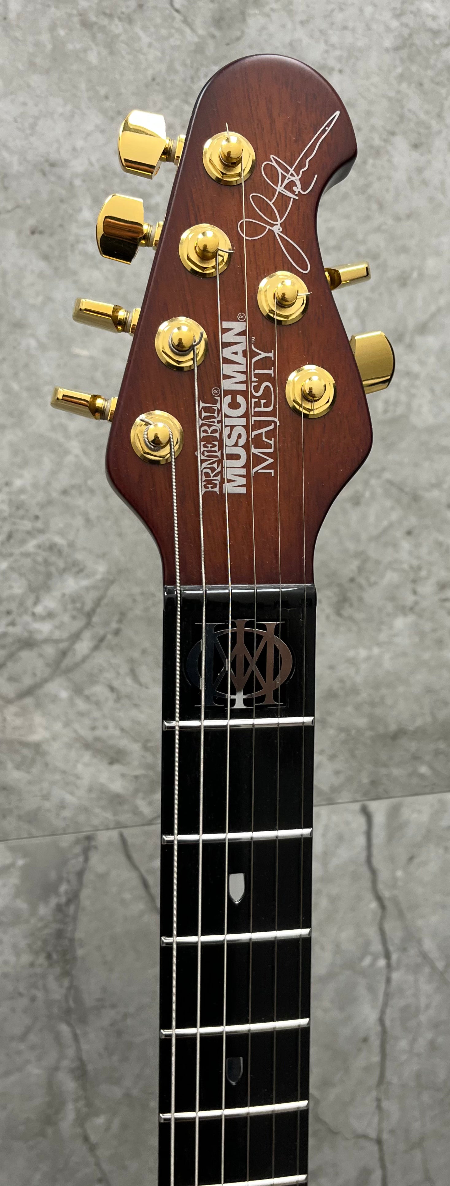 Ernie Ball Music Man John Petrucci Signature Artisan Majesty 6 USED GREAT CONDITION SERIAL NUMBER M07528 - 6.8 LBS