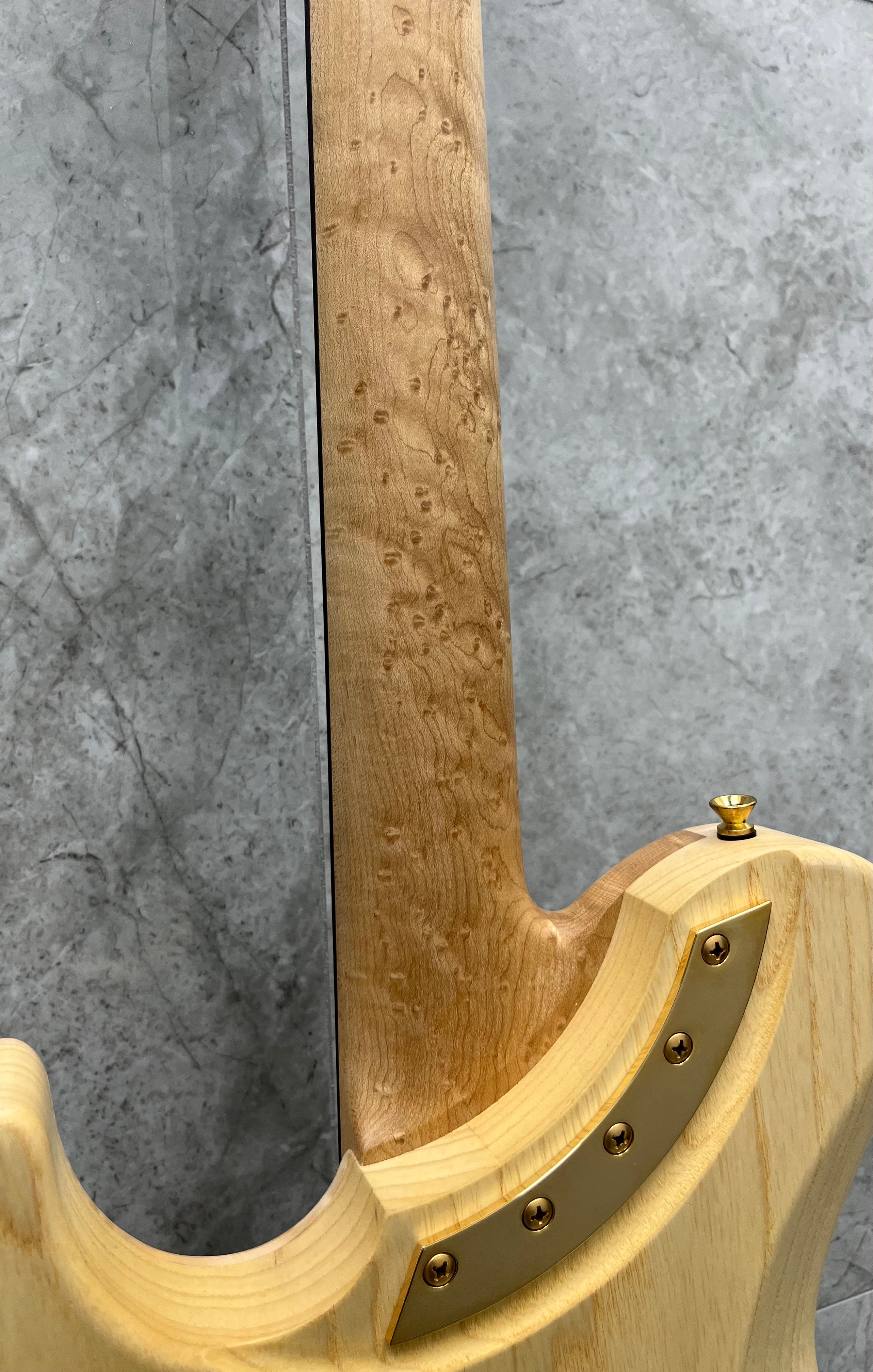 Washburn USA CUSTOM SHOP NUNO BETTENCOURT Nele Deluxe Series Electric Guitar, Natural Model NELEDLX-D SERIAL NUMBER 2506006 - 6 LBS 4 OZ