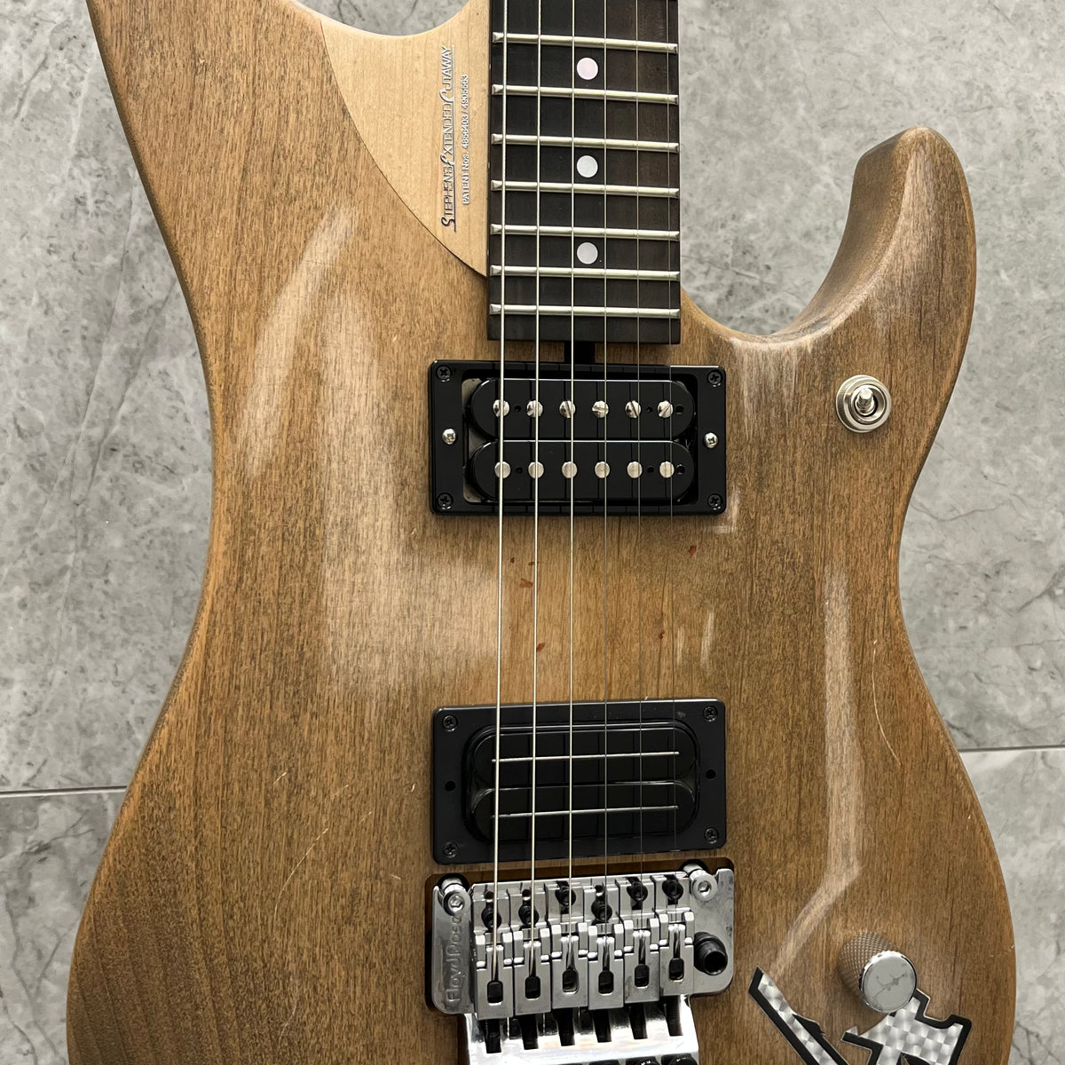 ギター Washburn N4 NUNO BETTENCOURT Signature FullSizeRender_1462381b-a7f3-