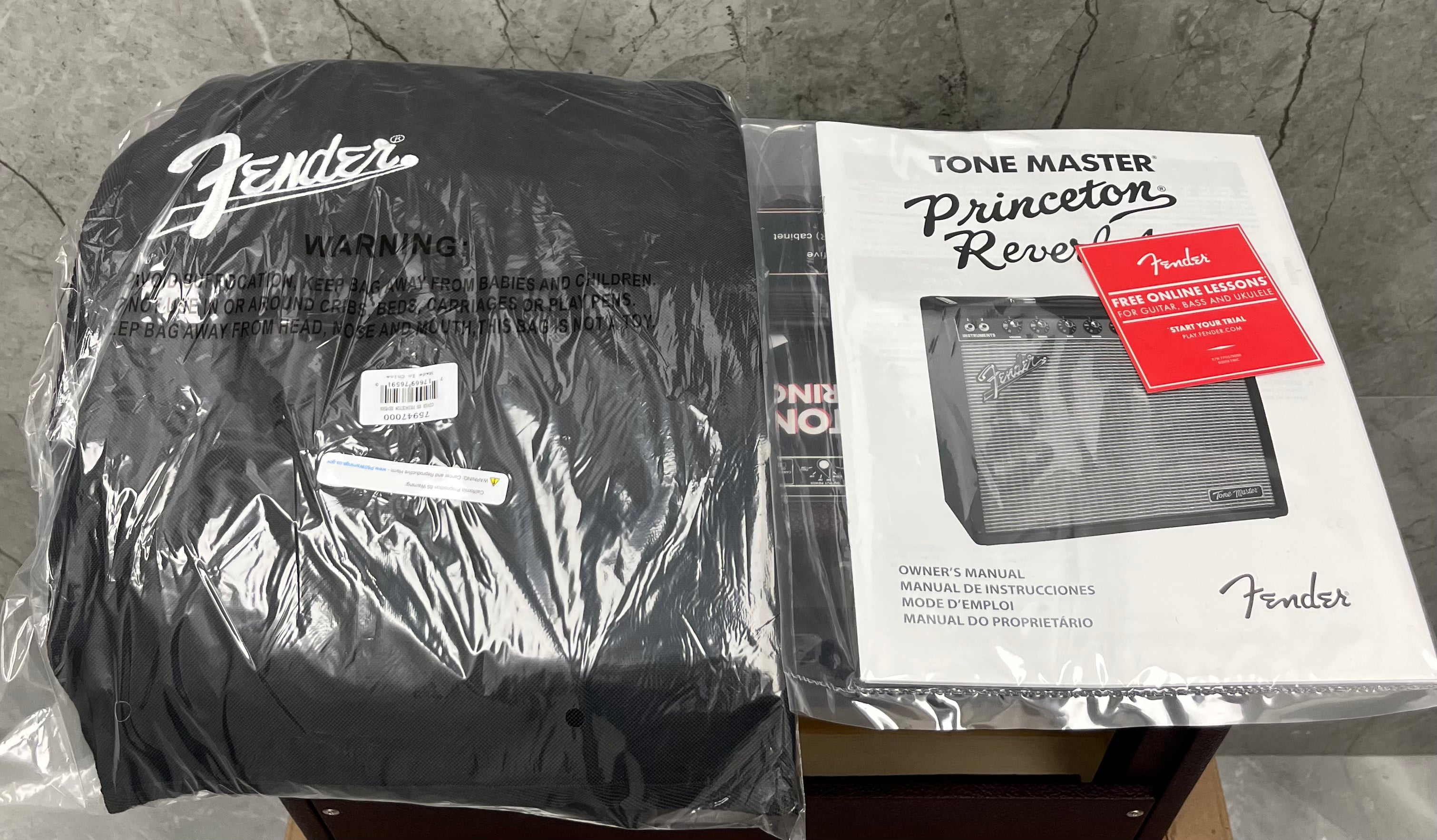 Fender Limited Edition FSR Tone Master Princeton Combo Amplfier Wine Tolex 2274400061