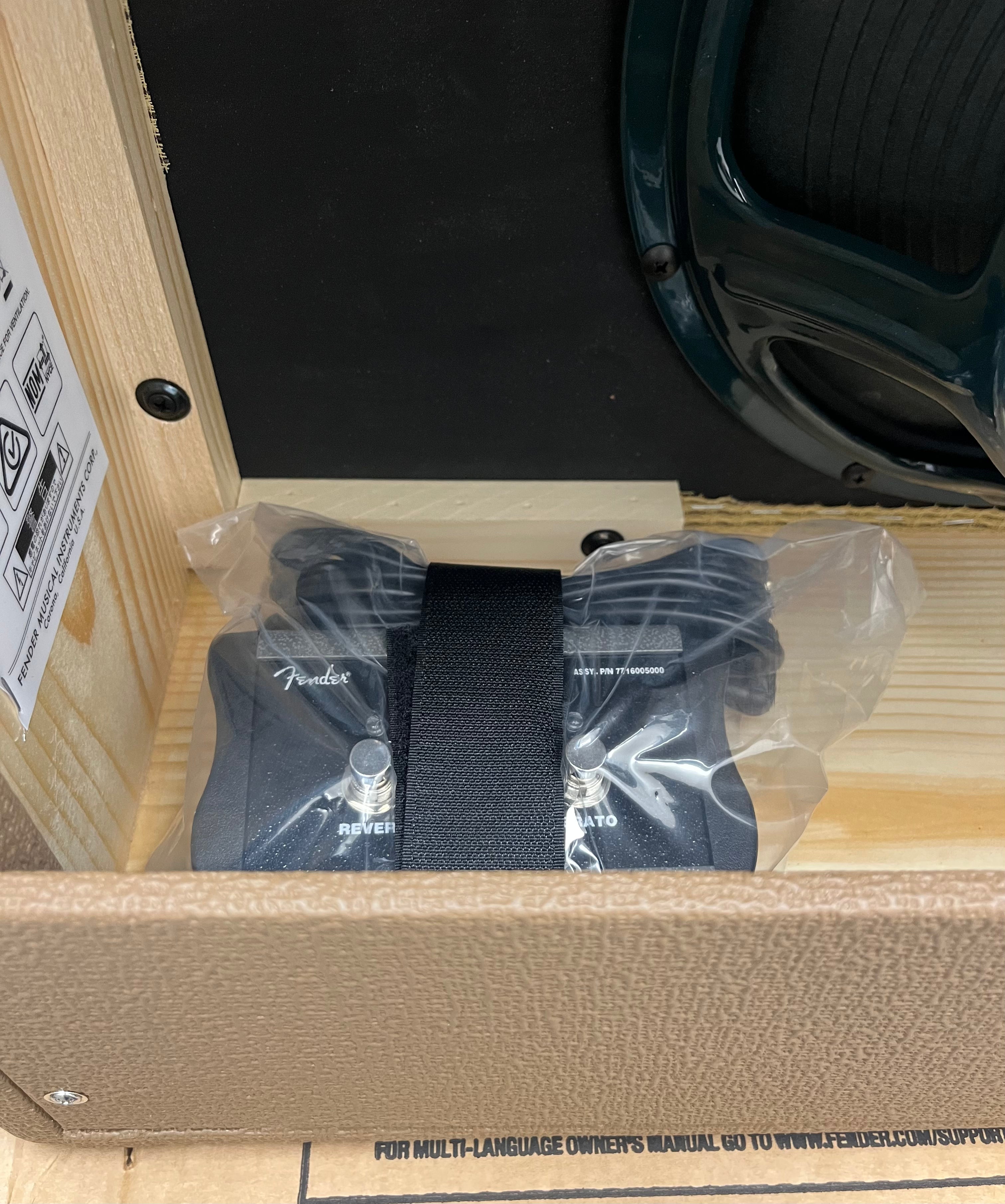 Fender LIMITED EDITION Tone Master Deluxe Reverb 1x12 Amplifier W/ FOOTSWITCH - Cocoa 2274100950