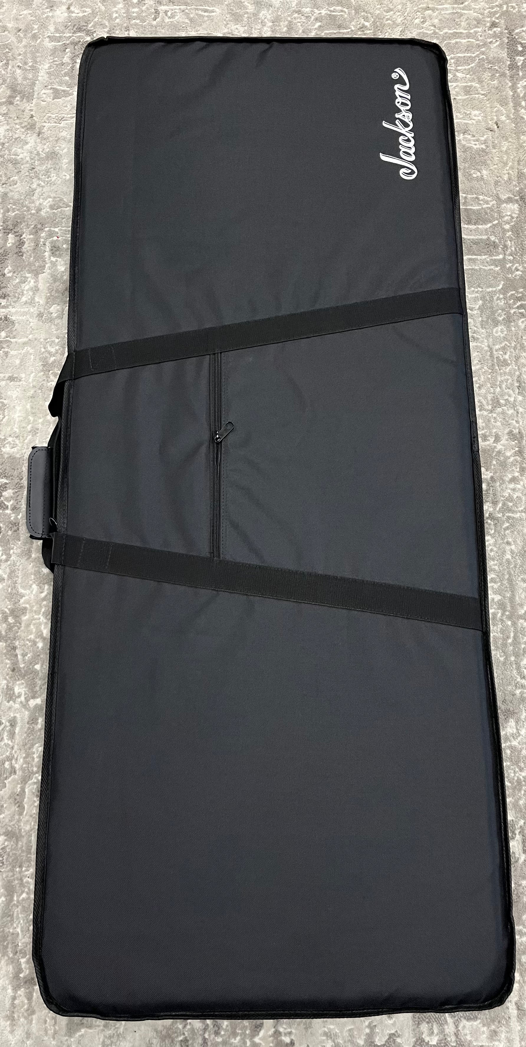 Jackson Pro Plus Signature Phil Demmel King V KV, Ebony Fingerboard, Polka Dot 2912949800 SERIAL NUMBER KWJ2500386 - 7 LBS 8 OZ