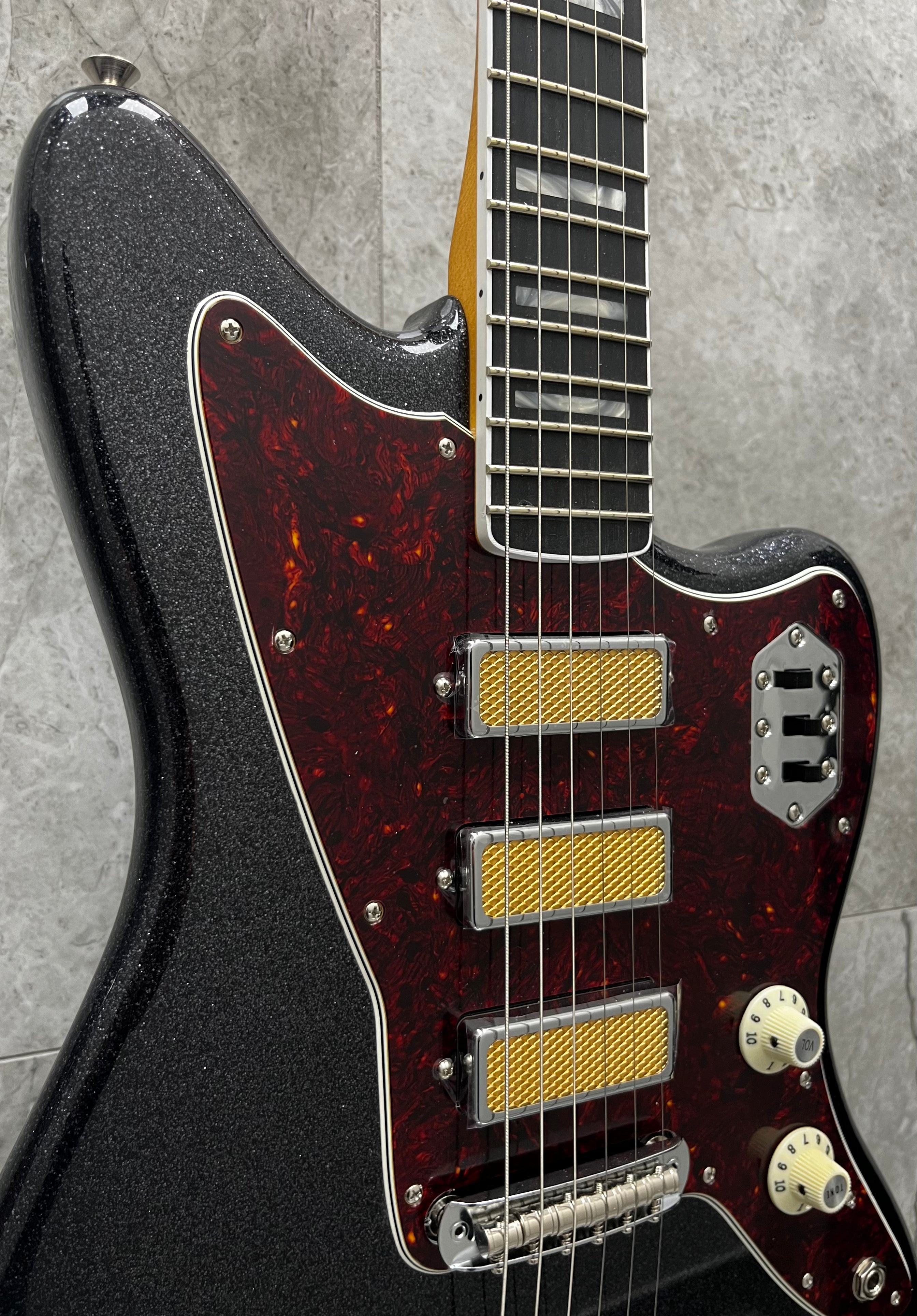 Fender Limited Edition Gold Foil Jazzmaster Ebony Fingerboard Black Sparkle 0140701398 SERIAL NUMBER MX26031577 - 9 LBS 5 OZ