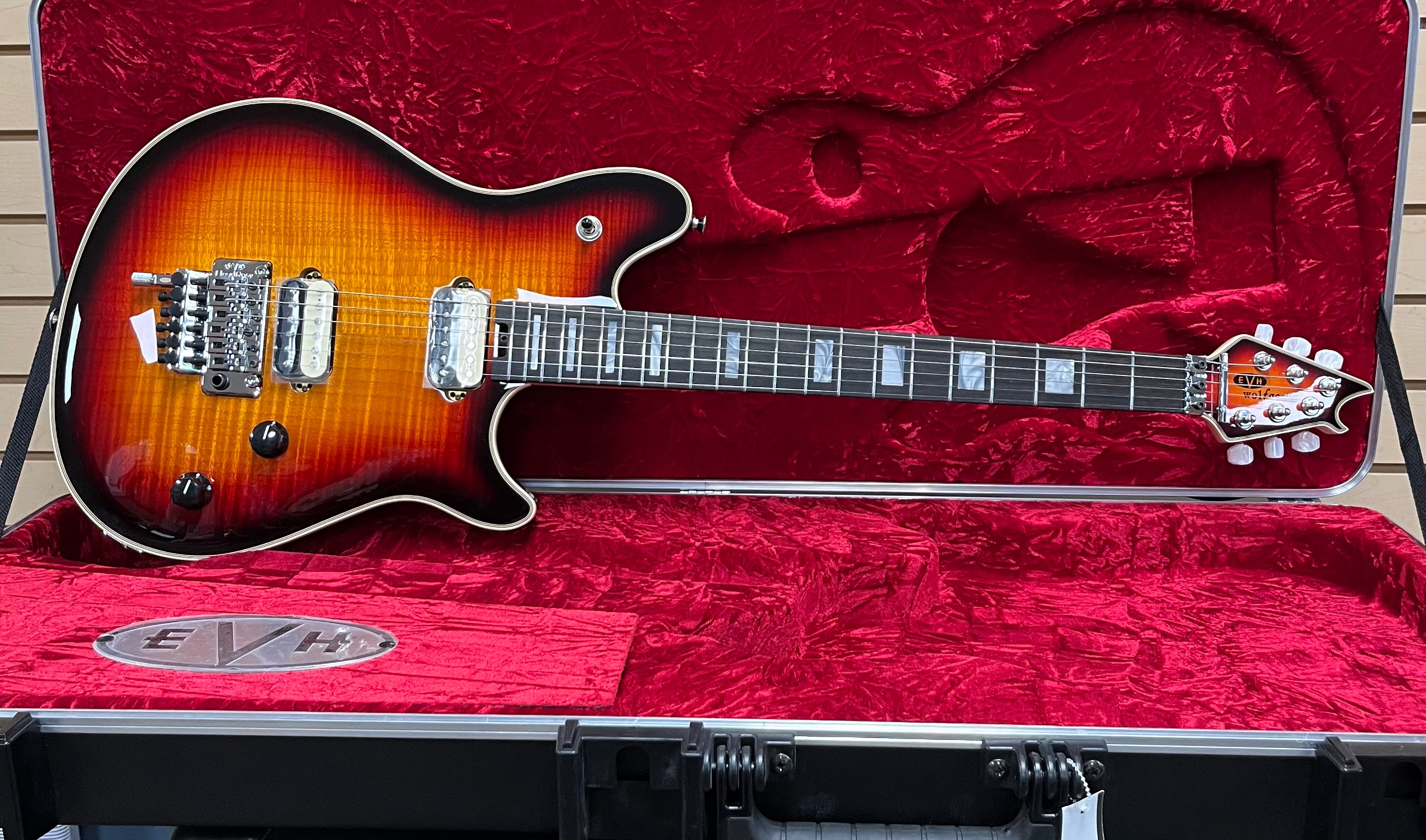 EVH Wolfgang USA Ebony Fingerboard 5A Flame Top 3 Tone Burst