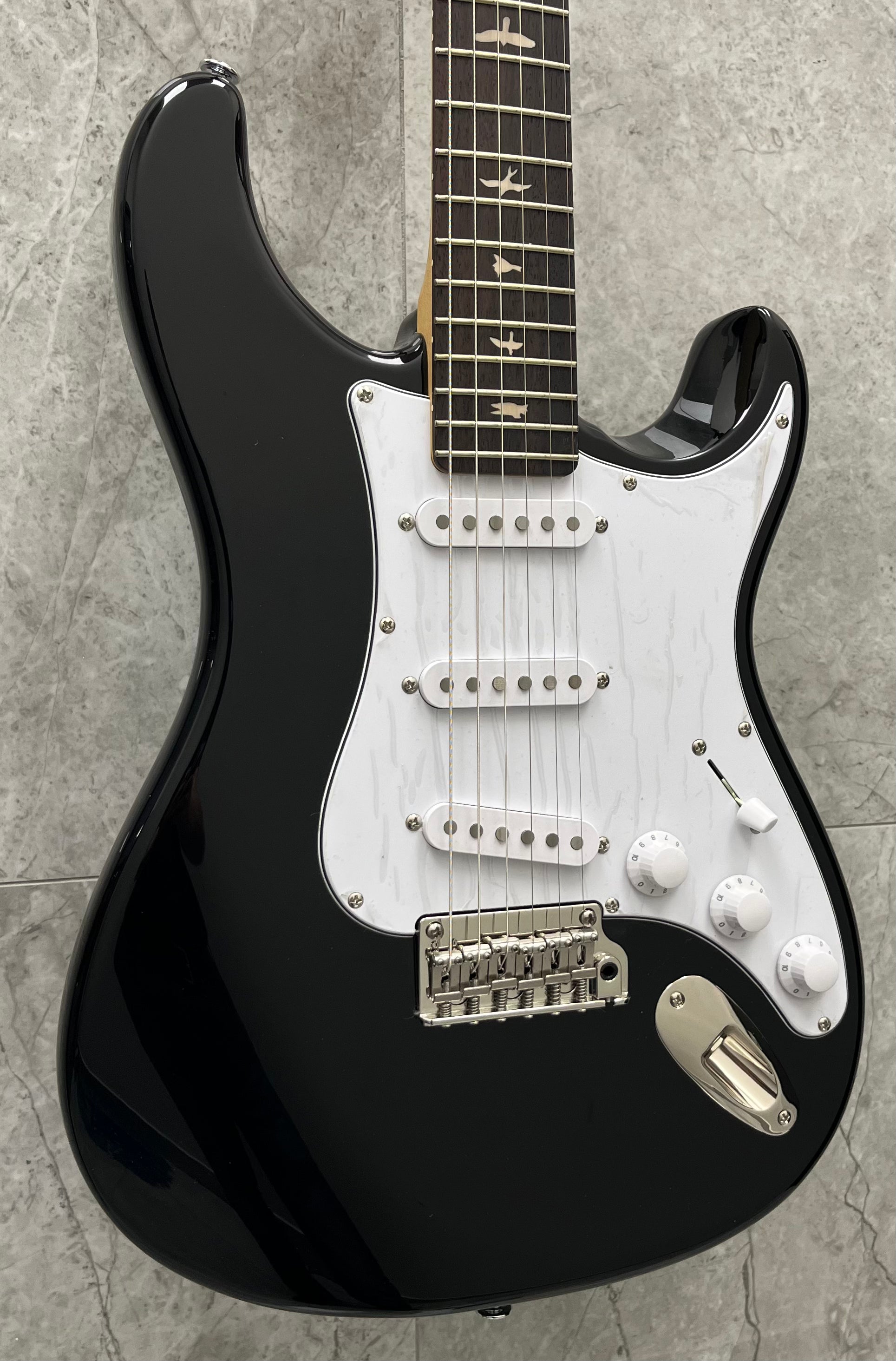 PRS Guitars John Mayer Silver Sky SE Electric Guitar with Gigbag - Piano Black 109639::9J: SERIAL NUMBER CTIF074288 - 7 LBS 5 OZ