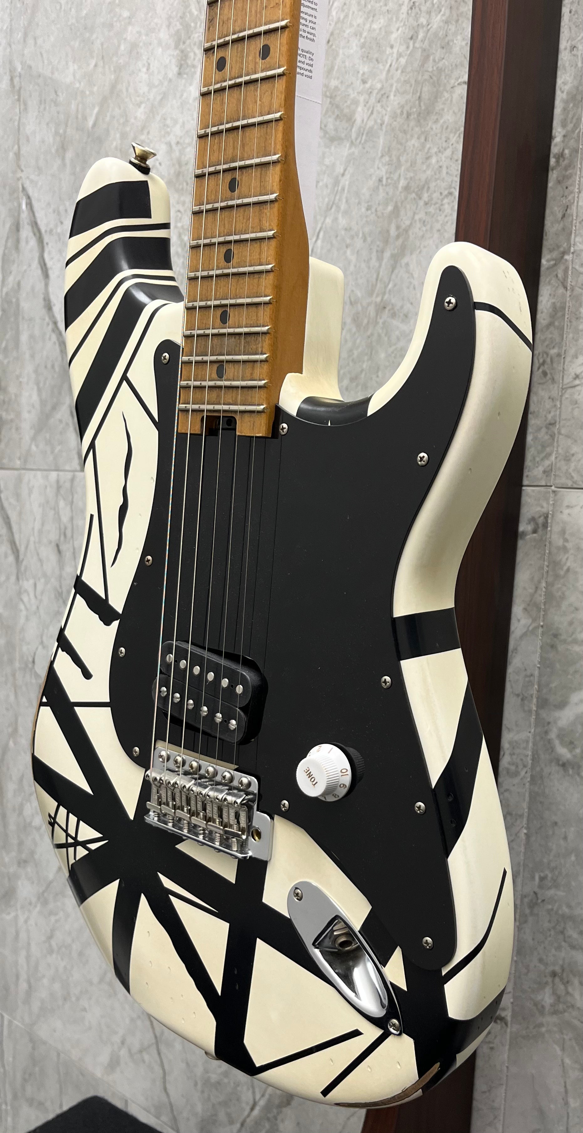 EVH Striped Series 78 Eruption Maple Fingerboard White with Black Stripes Relic 5107900576 LAST ONE