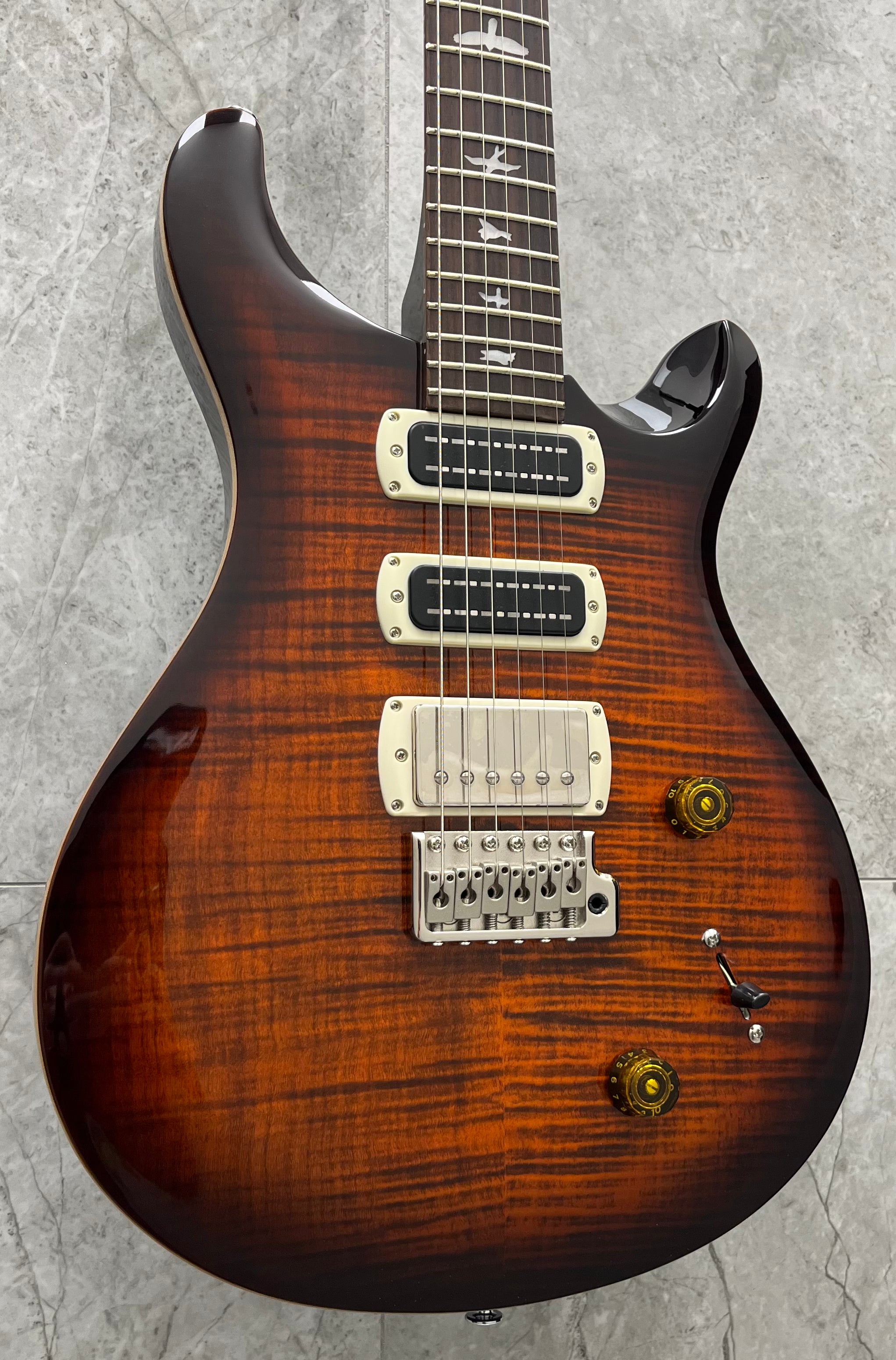 PRS Guitars SE Studio Electric Guitar with Gigbag - Orange Tiger Smokeburst 114384::OB SERIAL NUMBER CTIH014265 - 7 LBS 13 OZ