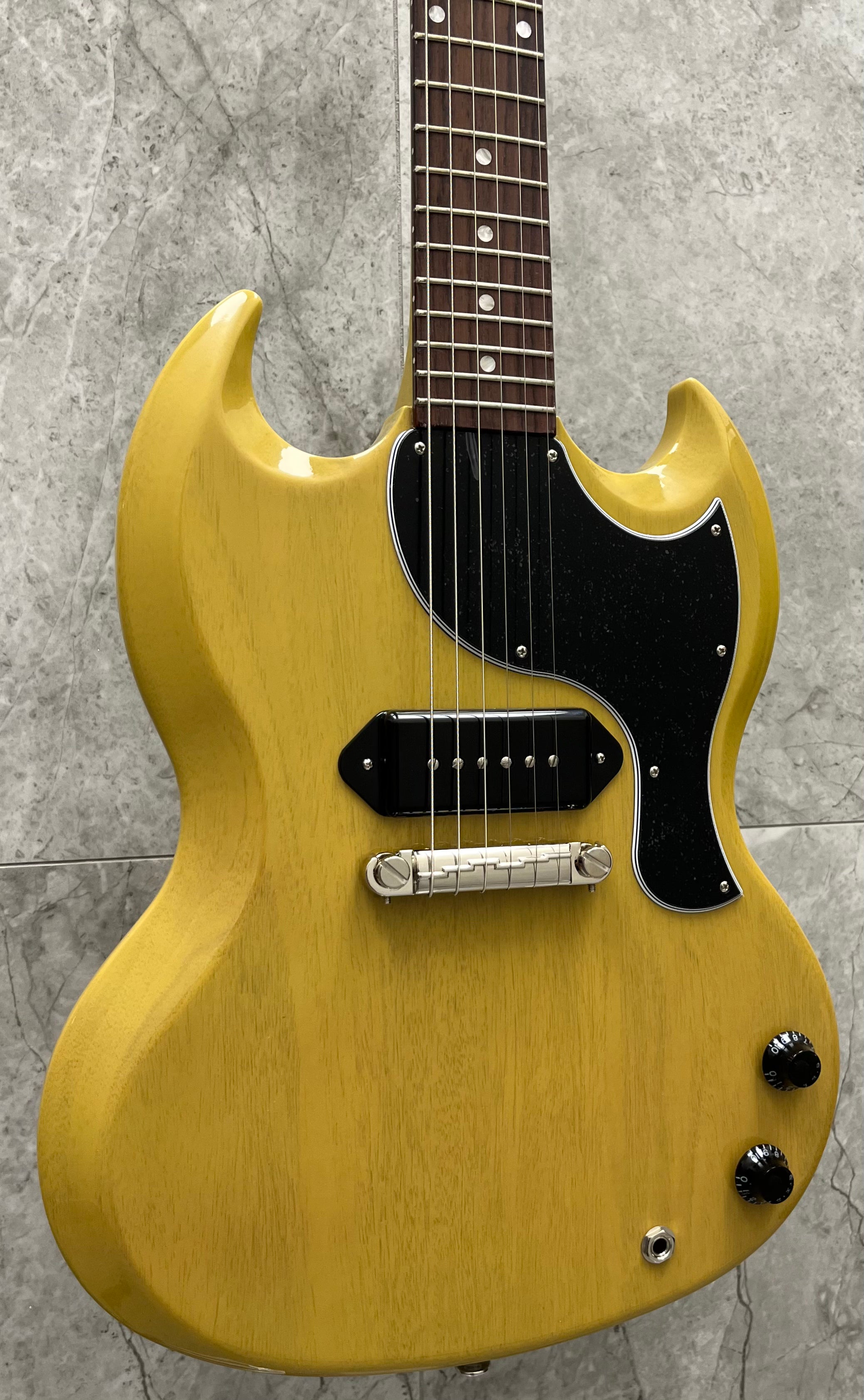 Gibson USA EXCLUSIVE SG Junior TV Yellow W/ HARDSHELL CASE SGJR25TVNH