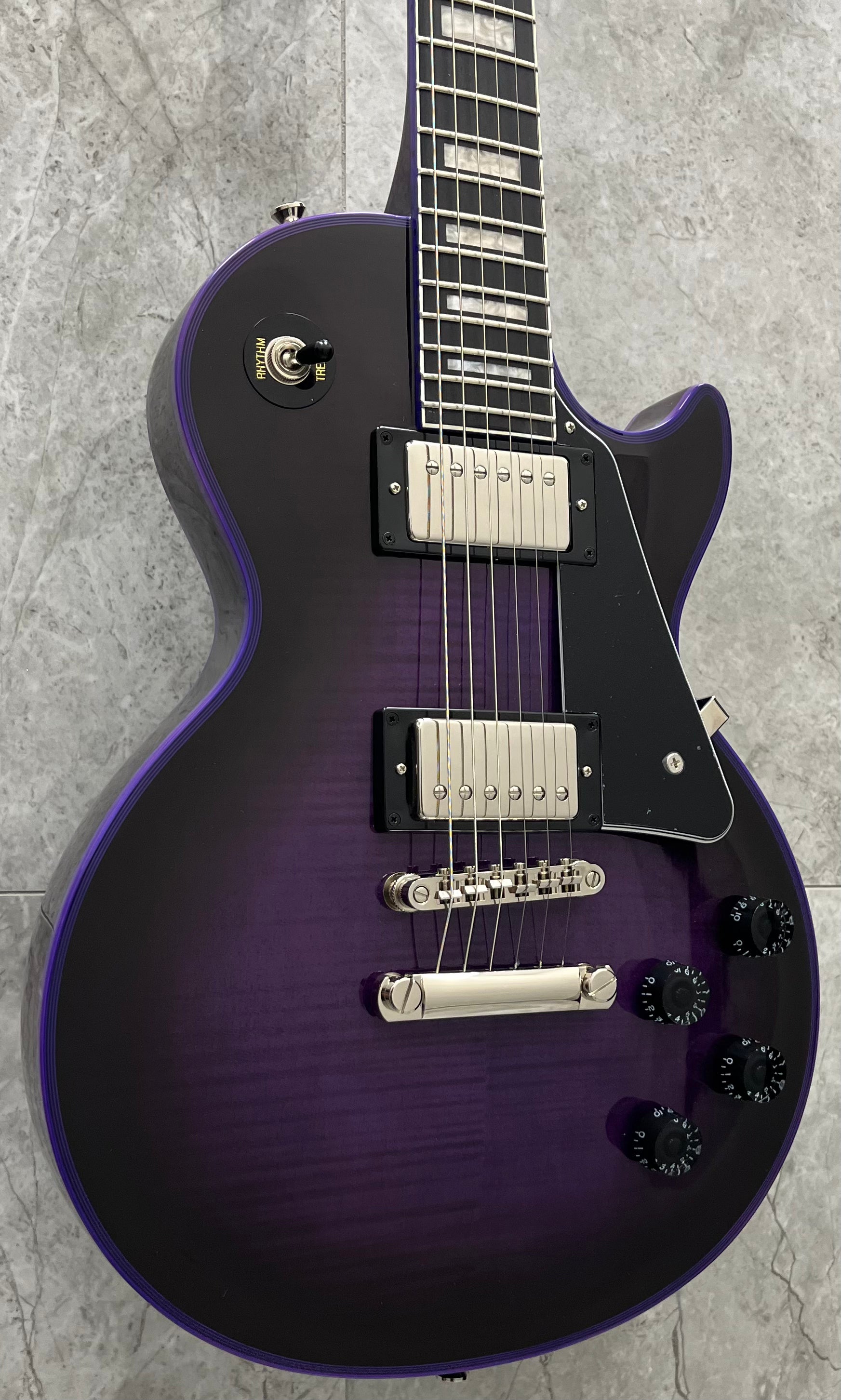 Epiphone Les Paul Custom Widow Electric Guitar with Gigbag - Purple EILPCWPBNH SERIAL NUMBER 24071532969 - 8 LBS 15 OZ