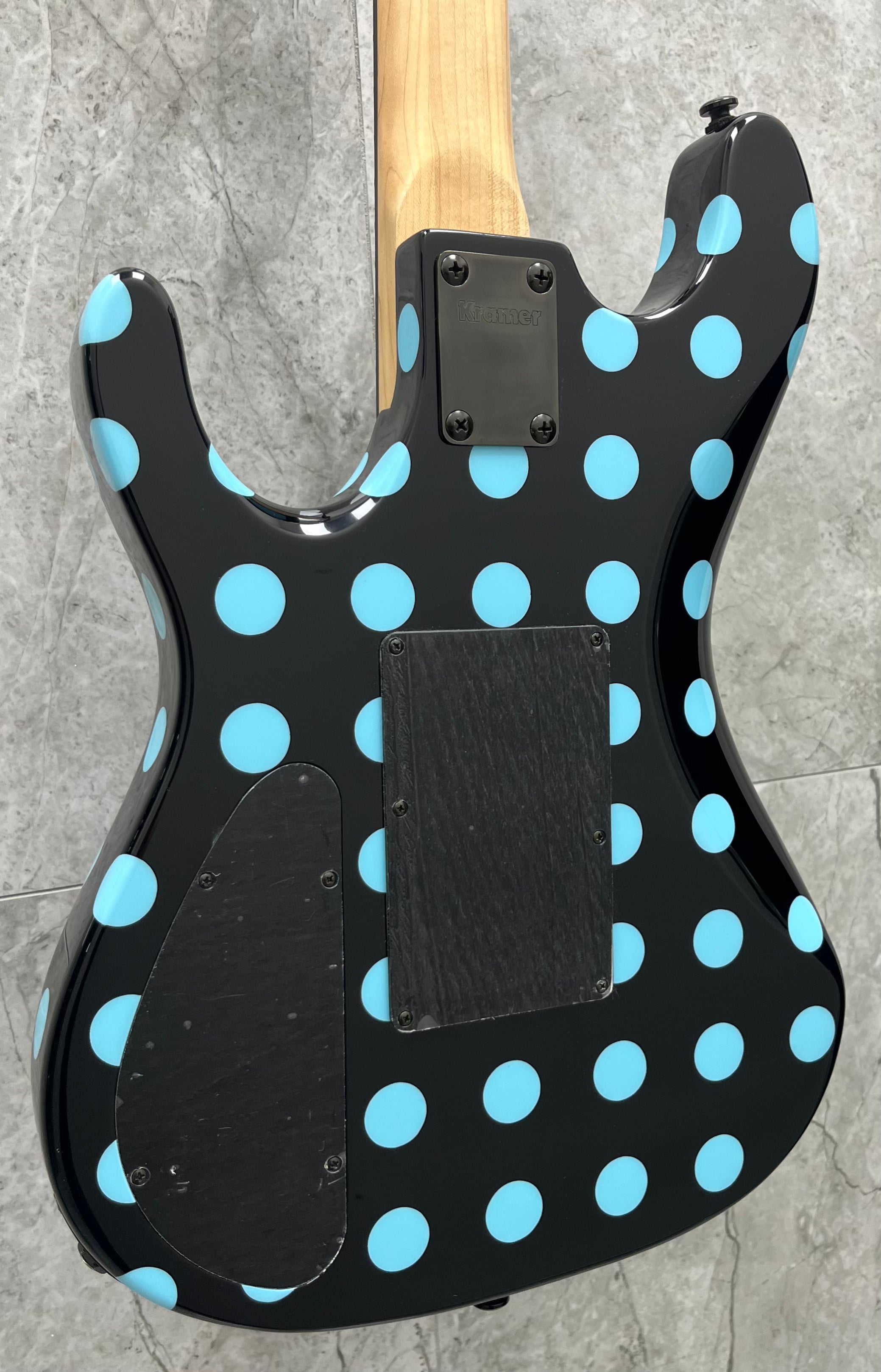 Kramer Nightswan Electric Guitar in Ebony with Blue Dots KNSBBPBF SERIAL NUMBER 22062905606 - 7.6 LBS