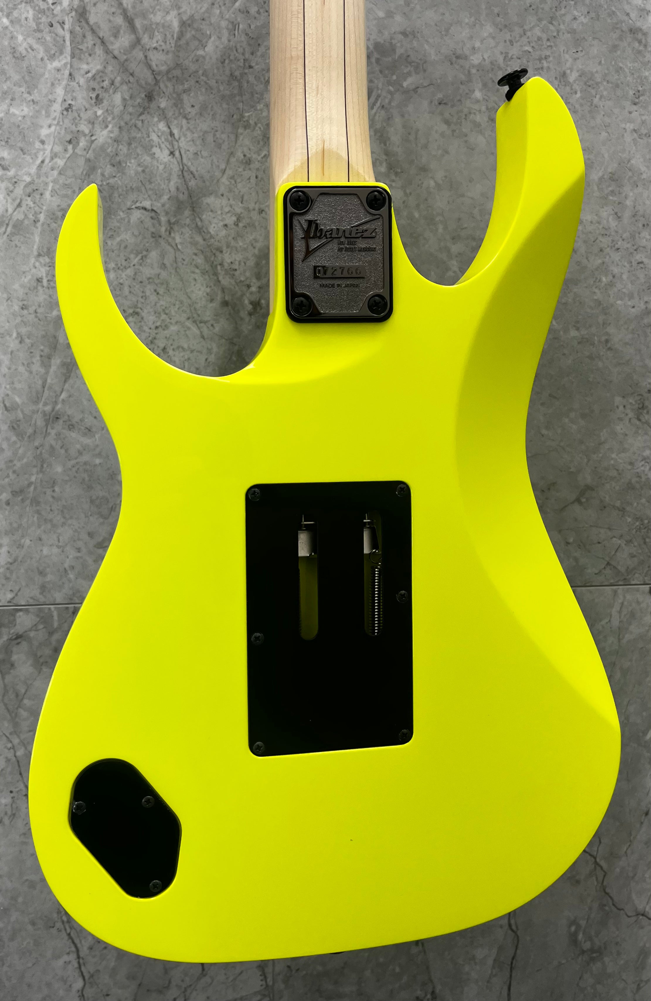 Ibanez RG550-DY Made in Japan Electric Guitar Desert Sun Yellow RG550DY SERIAL NUMBER F2610265 - 8 LBS 7 OZ