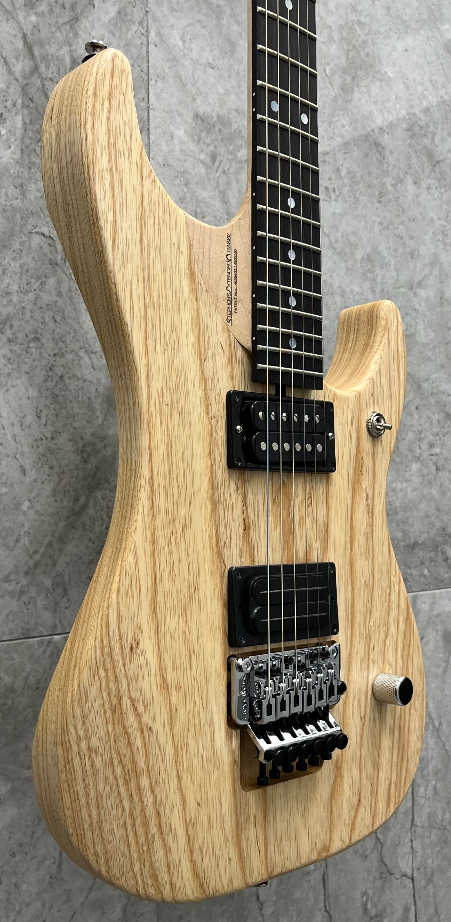 Washburn USA N4 Nuno Bettencourt Swamp Ash Natural Matte Finish N4ESANM-D SERIAL NUMBER 2509503 - 6 LBS 12 OZ
