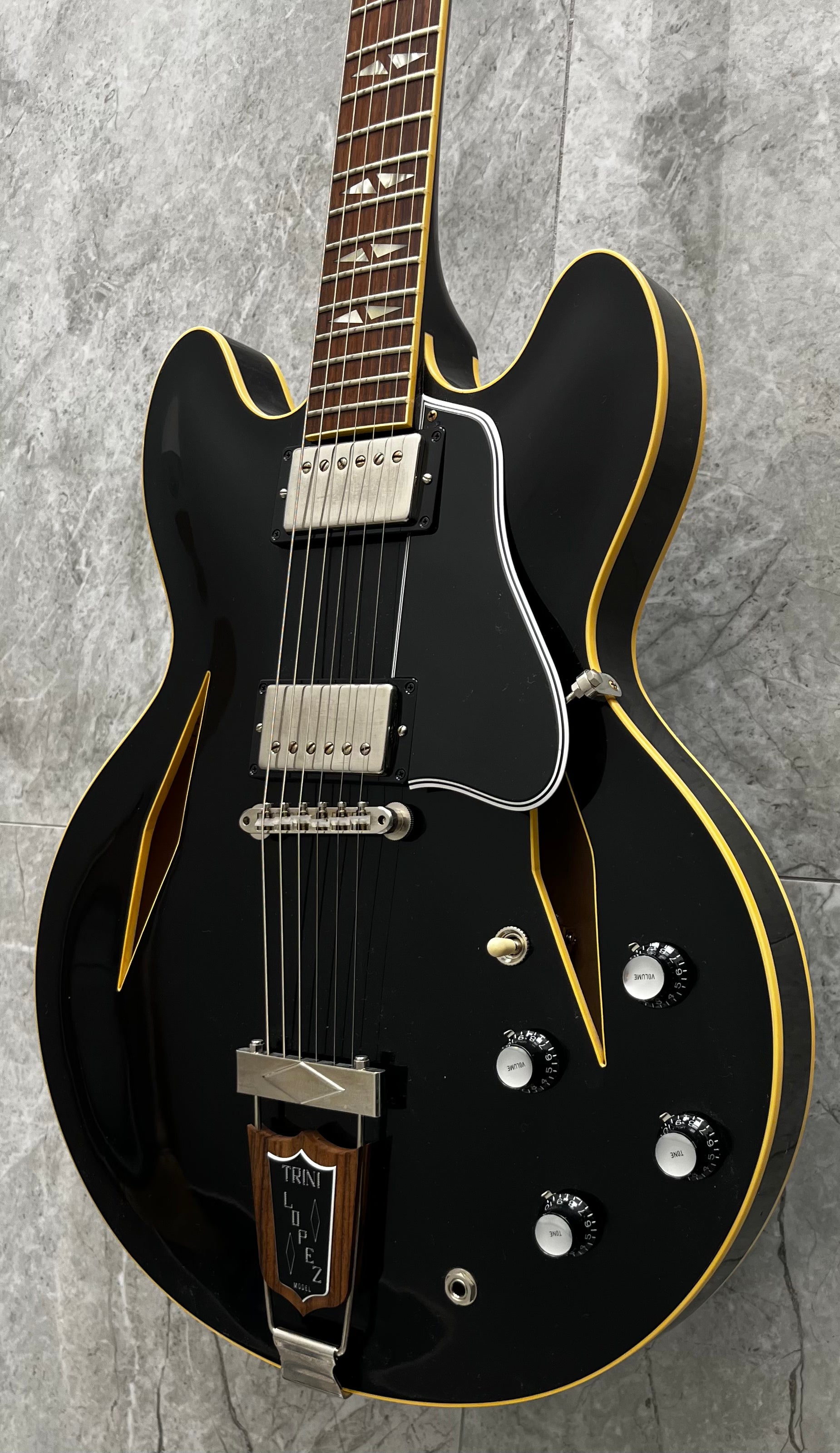 Gibson USA Custom Shop 1964 Trini Lopez VOS Standard Reissue - Ebony ESTL64VOEBNH