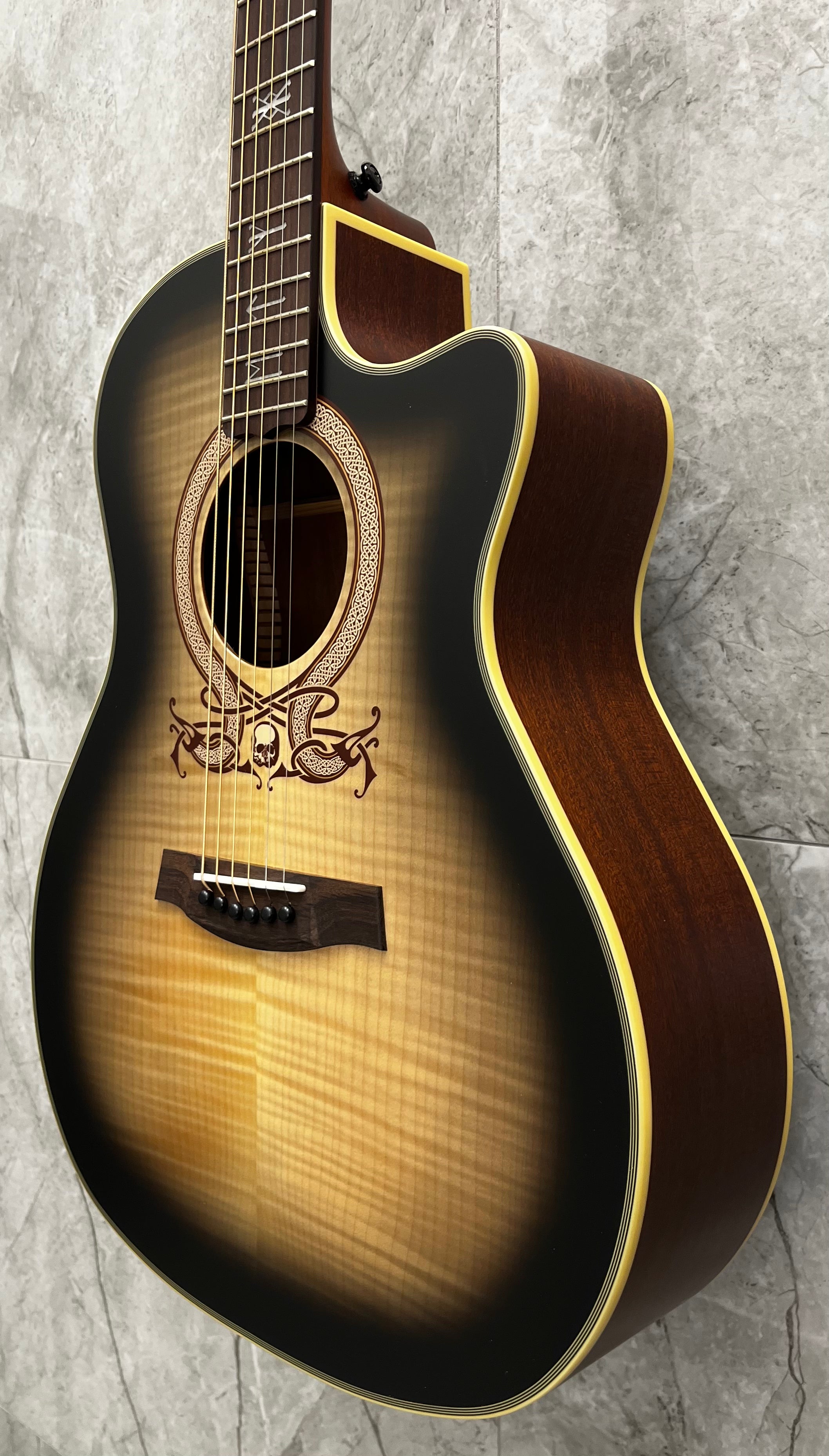 WYLDE AUDIO ZAKK WYLDE GRAND AUDITORIUM ACOUSTIC ELECTRIC Ash Burst Satin 4620-SHC