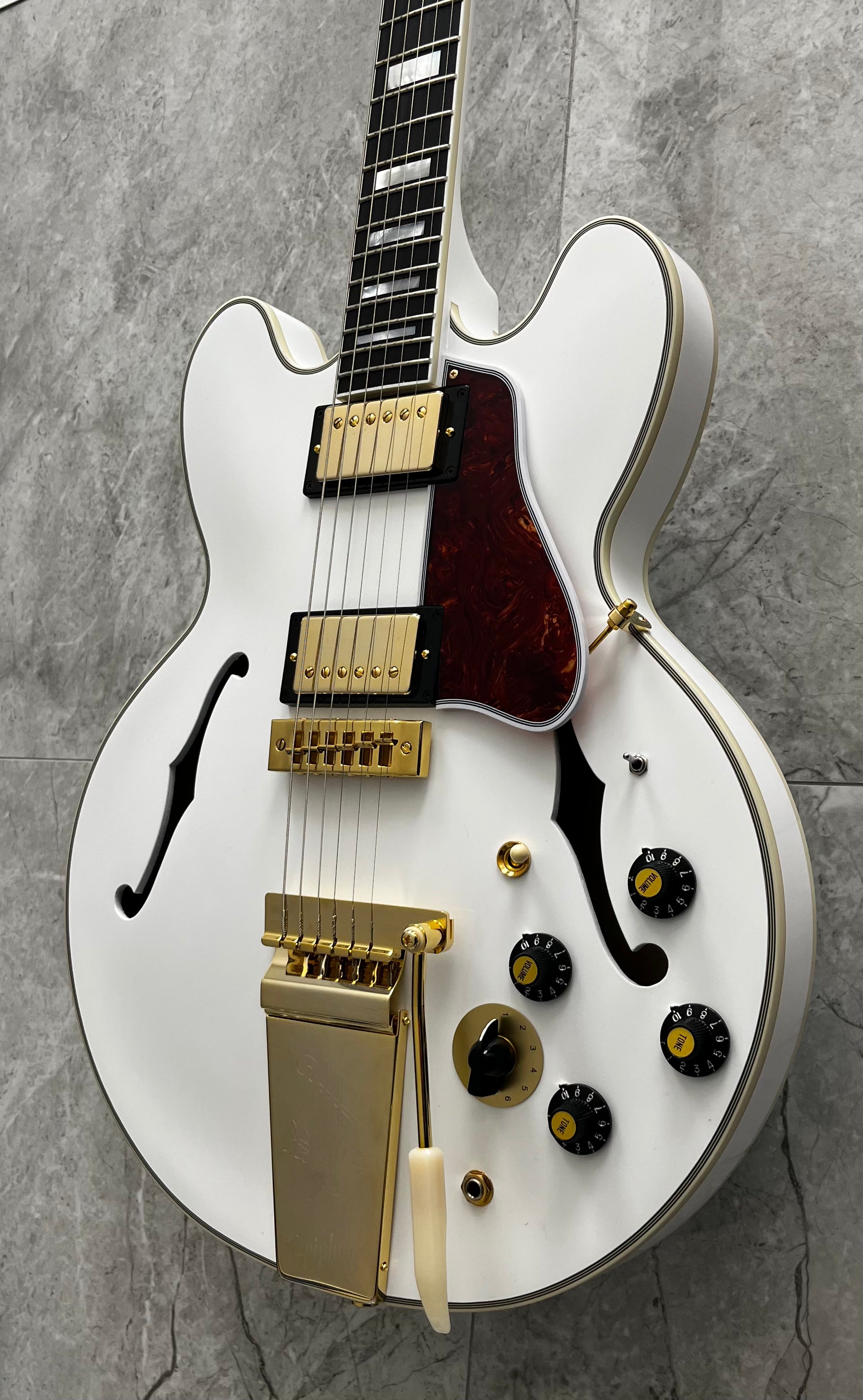 Epiphone Inspired by Gibson Custom Alex Lifeson 1976 ES-355 ES355 Reissue W/ HARDSHELL CASE ECAL355AWGM SERIAL NUMBER 25121510932 - 10 LBS 4 OZ