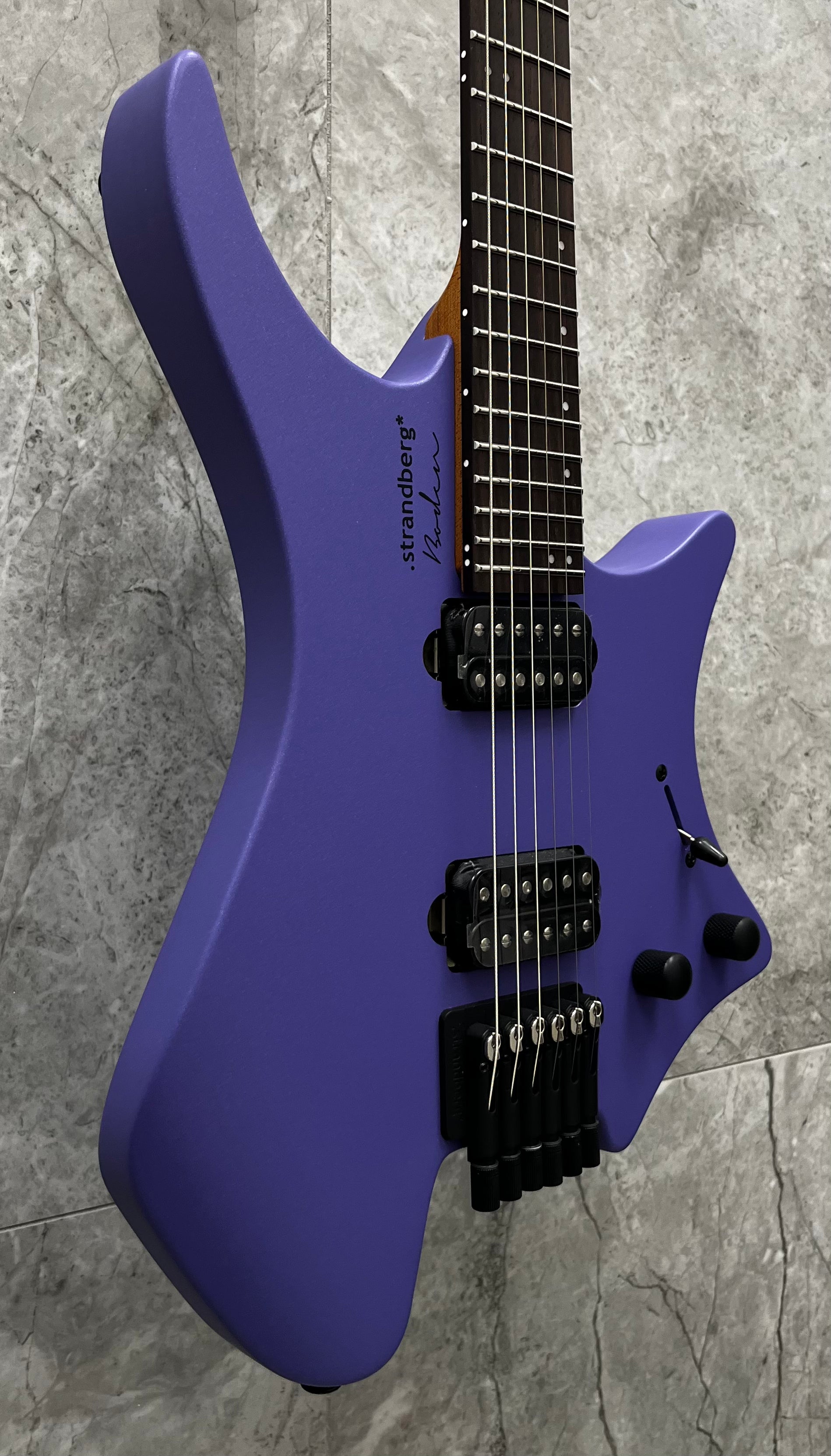 Strandberg Headless Boden Essential 6 Electric Guitar, Future Dusk BD6CT-24E-R-S-FD SERIAL NUMBER C2514896 - 4 LBS 10 OZ