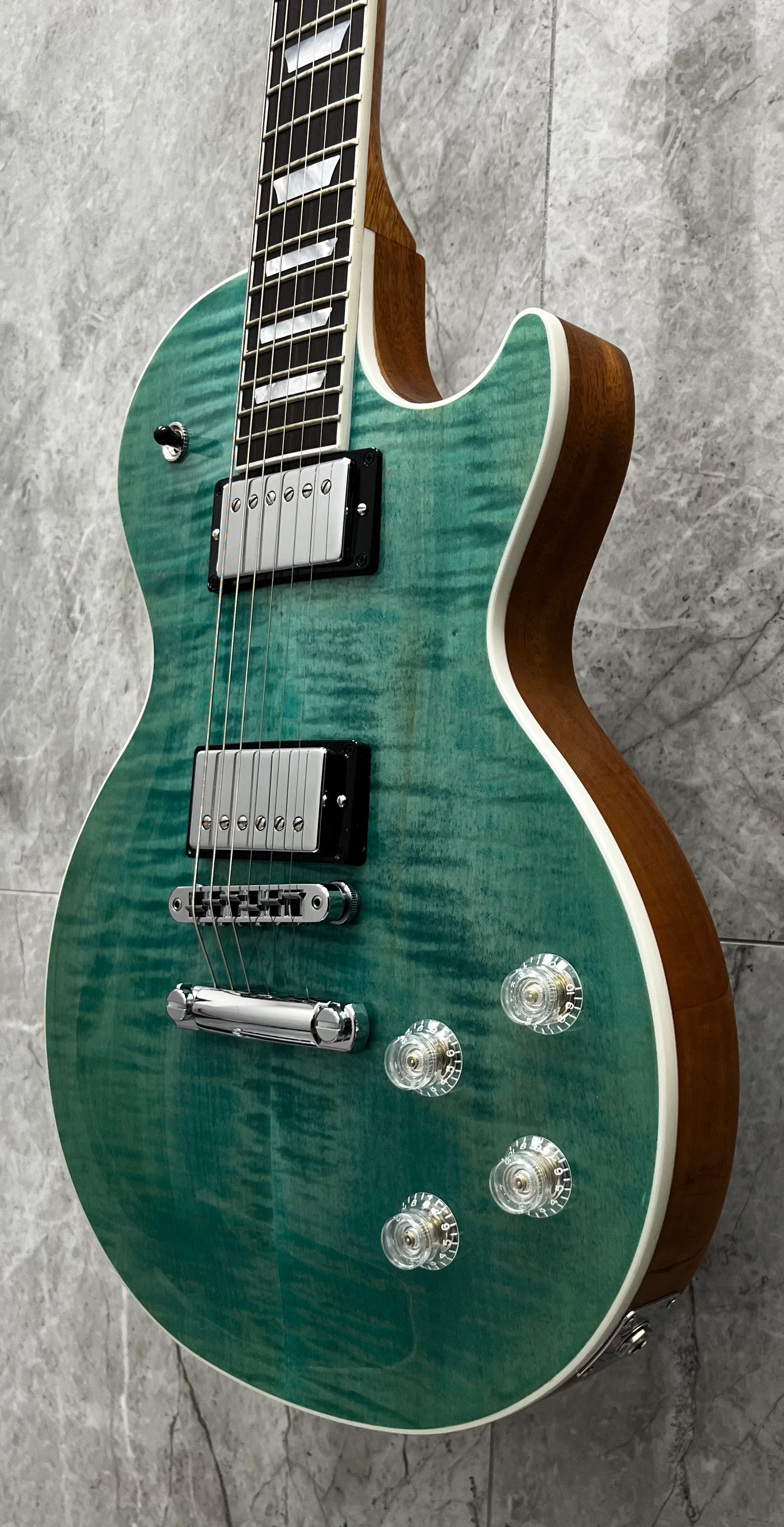 Gibson USA Les Paul Modern Figured - Seafoam Green LPM01SFCH SERIAL NUMBER 213640142 - 8 LBS 6 OZ