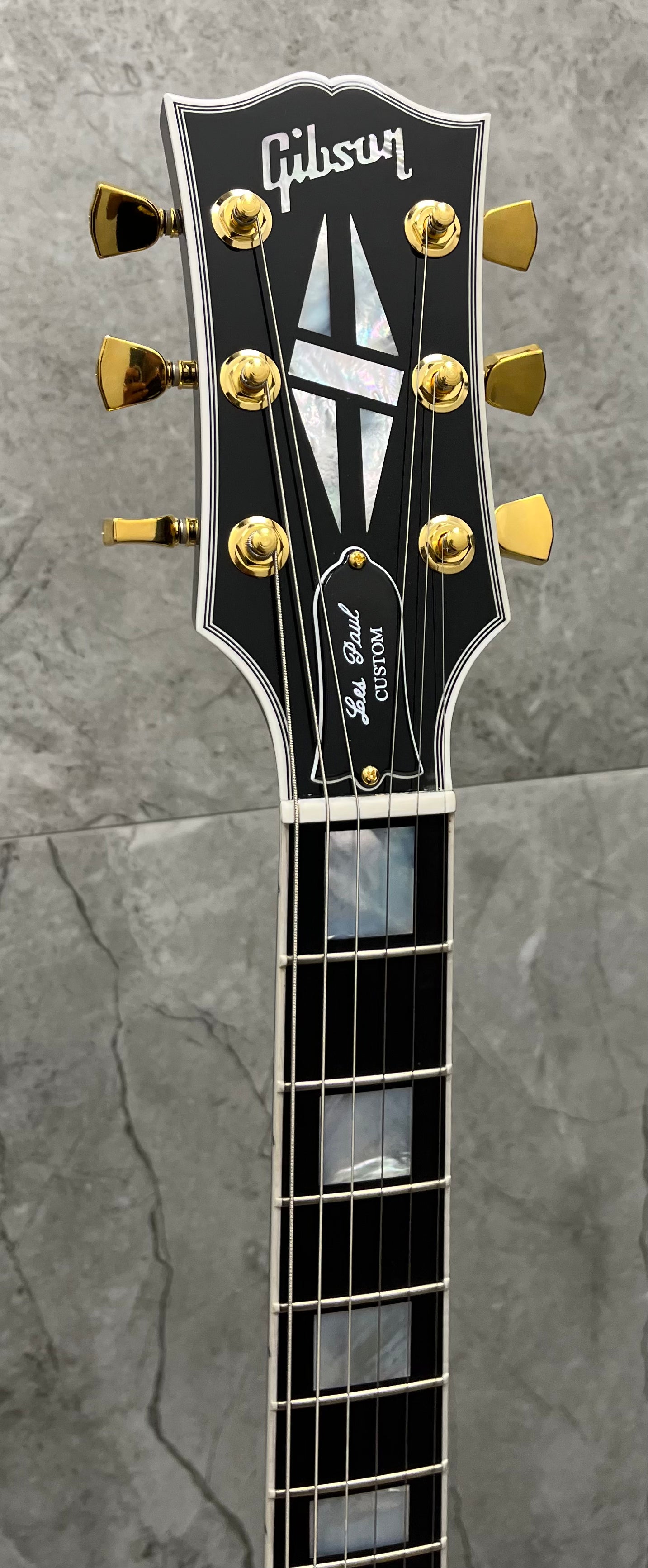 Gibson USA Les Paul Custom 70s Edition Buttercream LPCU700BCGH SERIAL NUMBER 202150251 - 9 LBS 9 OZ