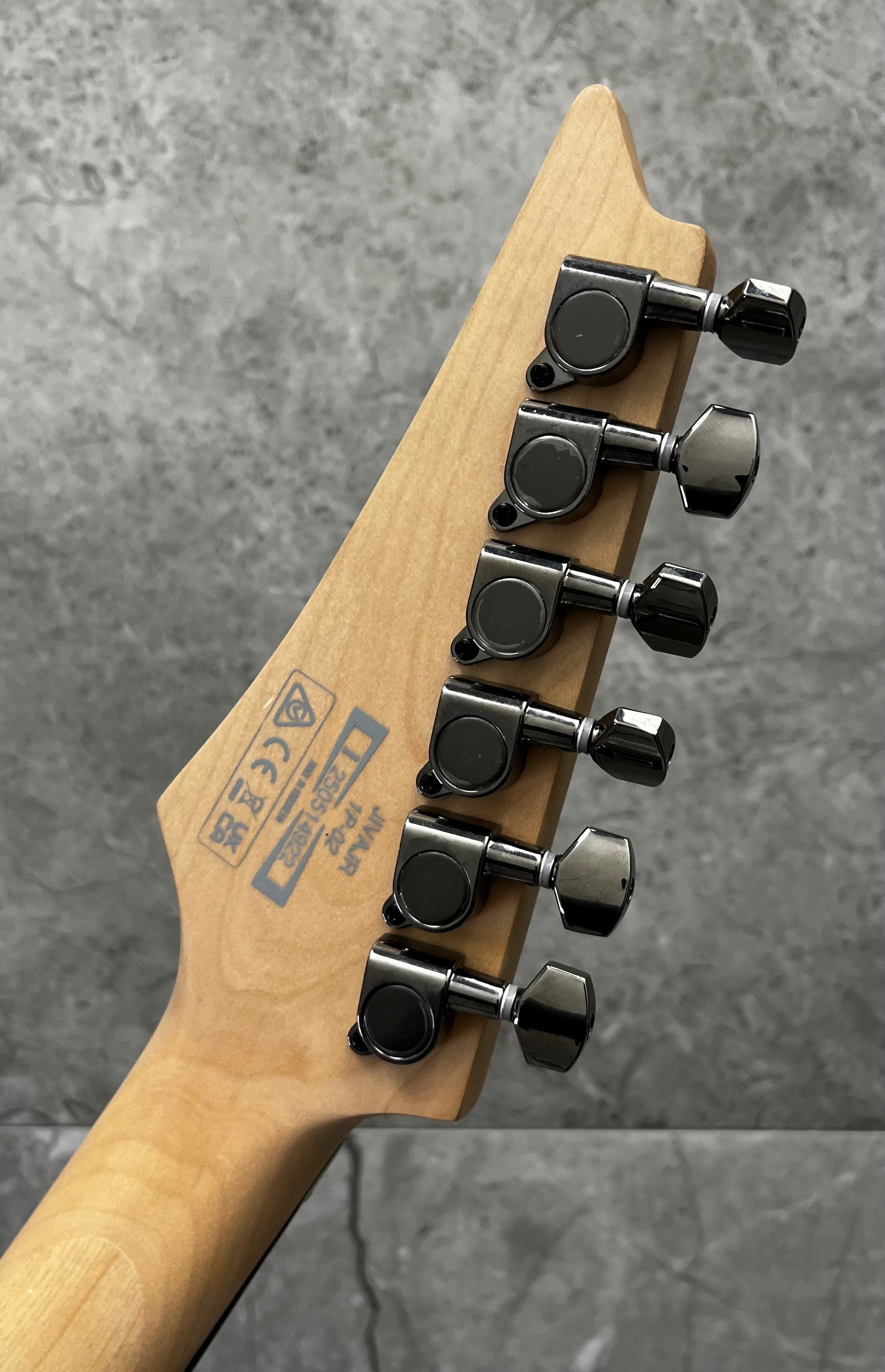 Ibanez JIVAJR DSE Nita Strauss Signature Model Deep Sea Blonde JIVAJRDSE SERIAL NUMBER I250514922 - 7.0 LBS