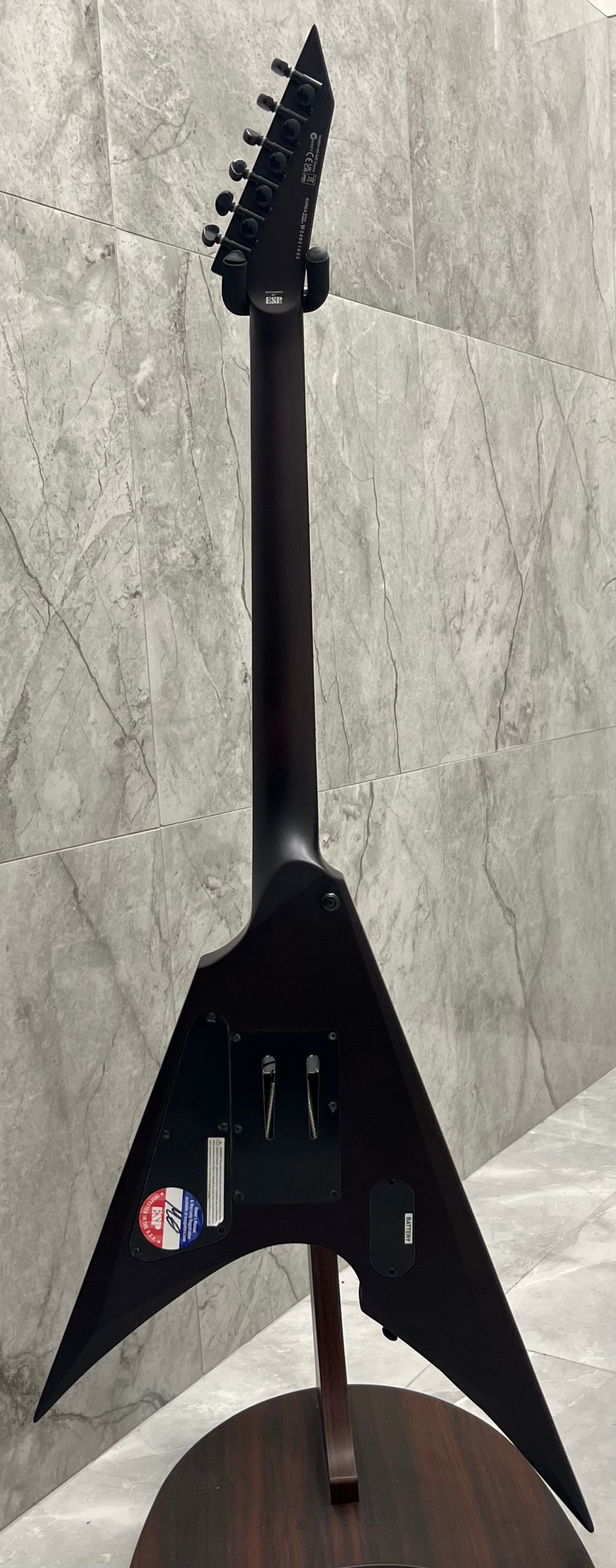 ESP LTD ARROW1000 Arrow-1000 LTD Deluxe V Shape 6 String Electric Guitar, Dark Brown Sunburst Satin LARROW1000QMDBSBS SERIAL NUMBER W24021605 - 7 LBS 4 OZ