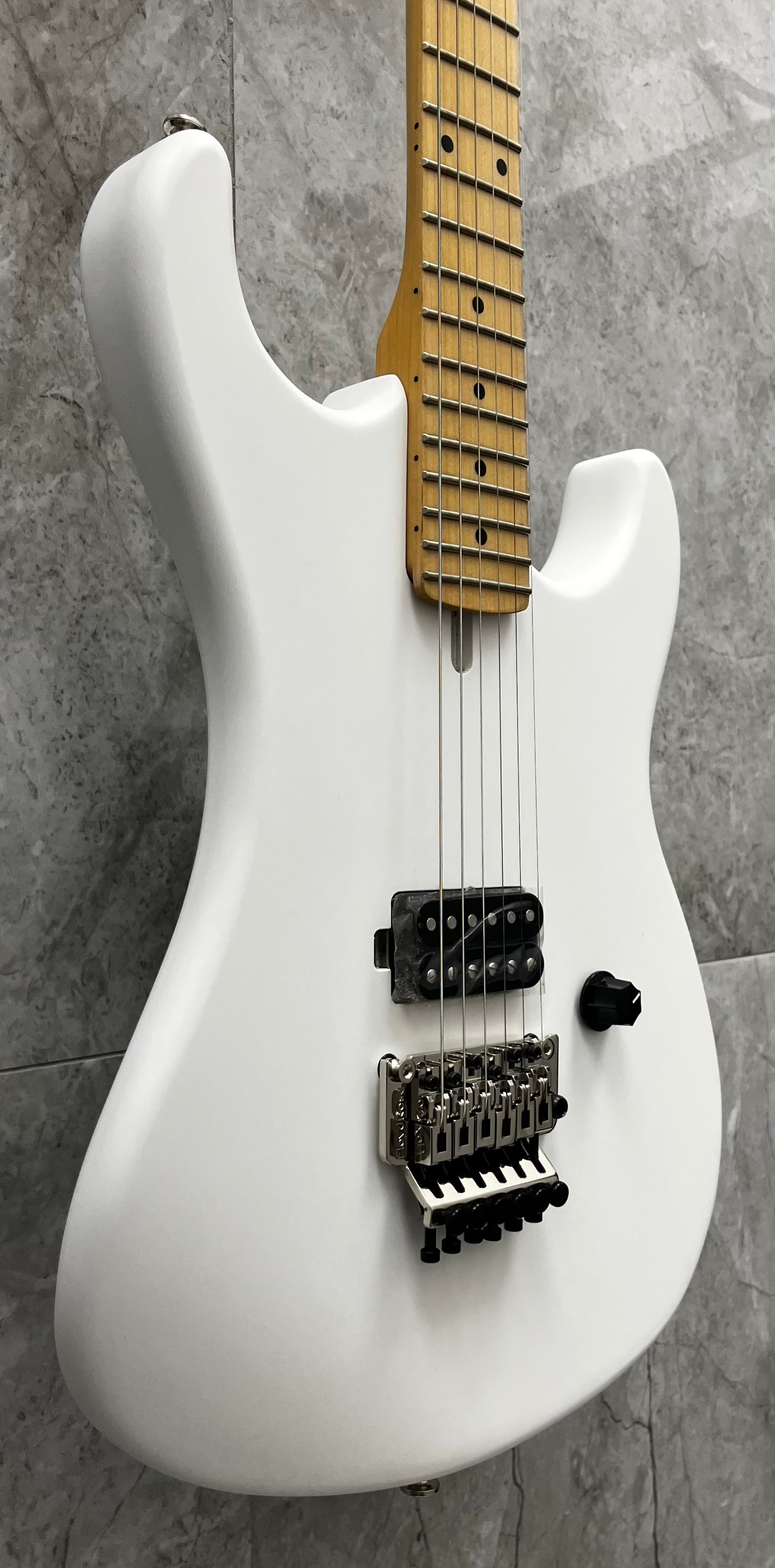 Kramer The 84 Electric Guitar with Gigbag - Angel White Satin K84AANSCF SERIAL NUMBER 24032900008 - 7LBS 11OZ